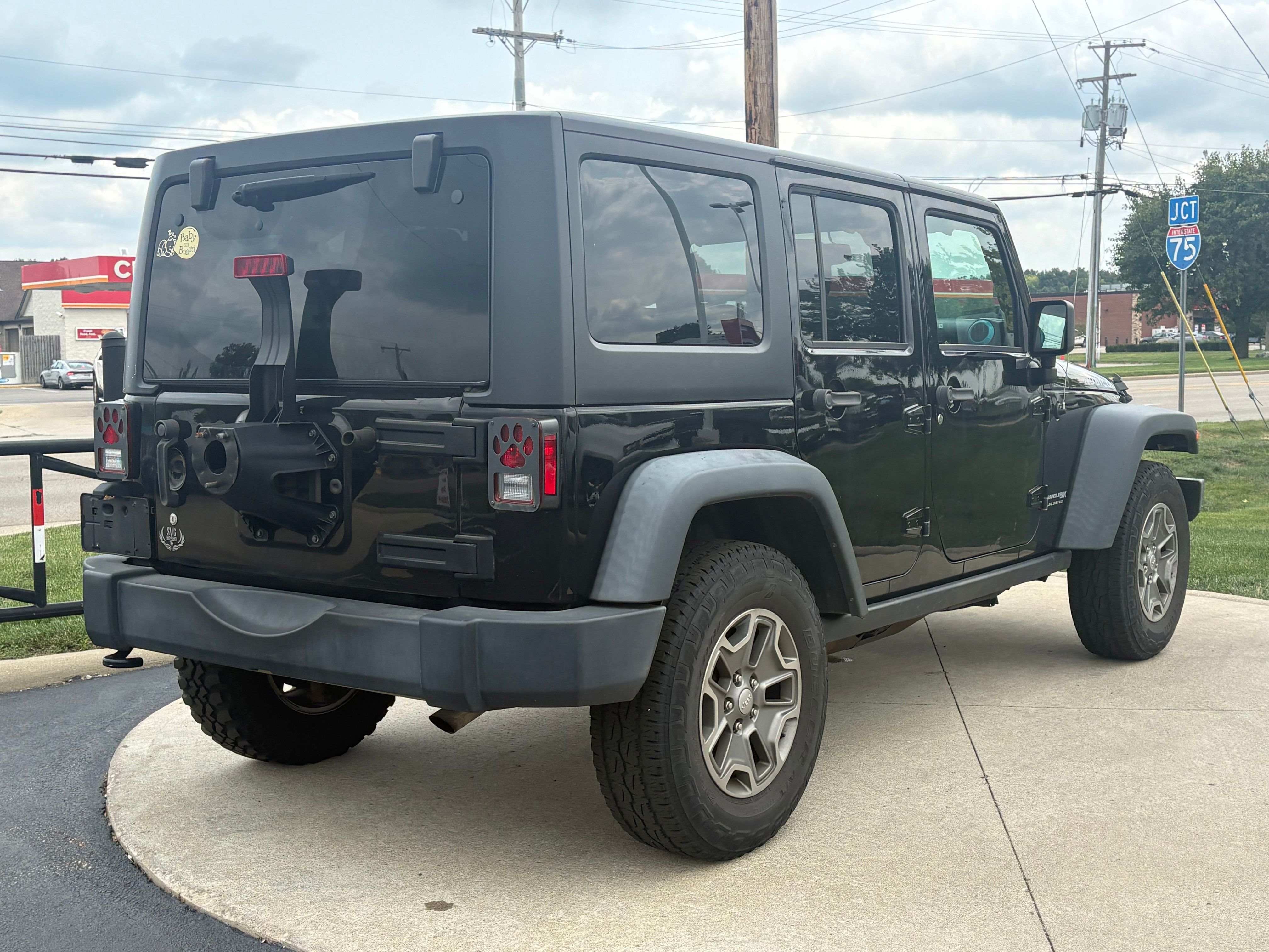 Used 2018  Jeep Unlimited Rubicon image 7