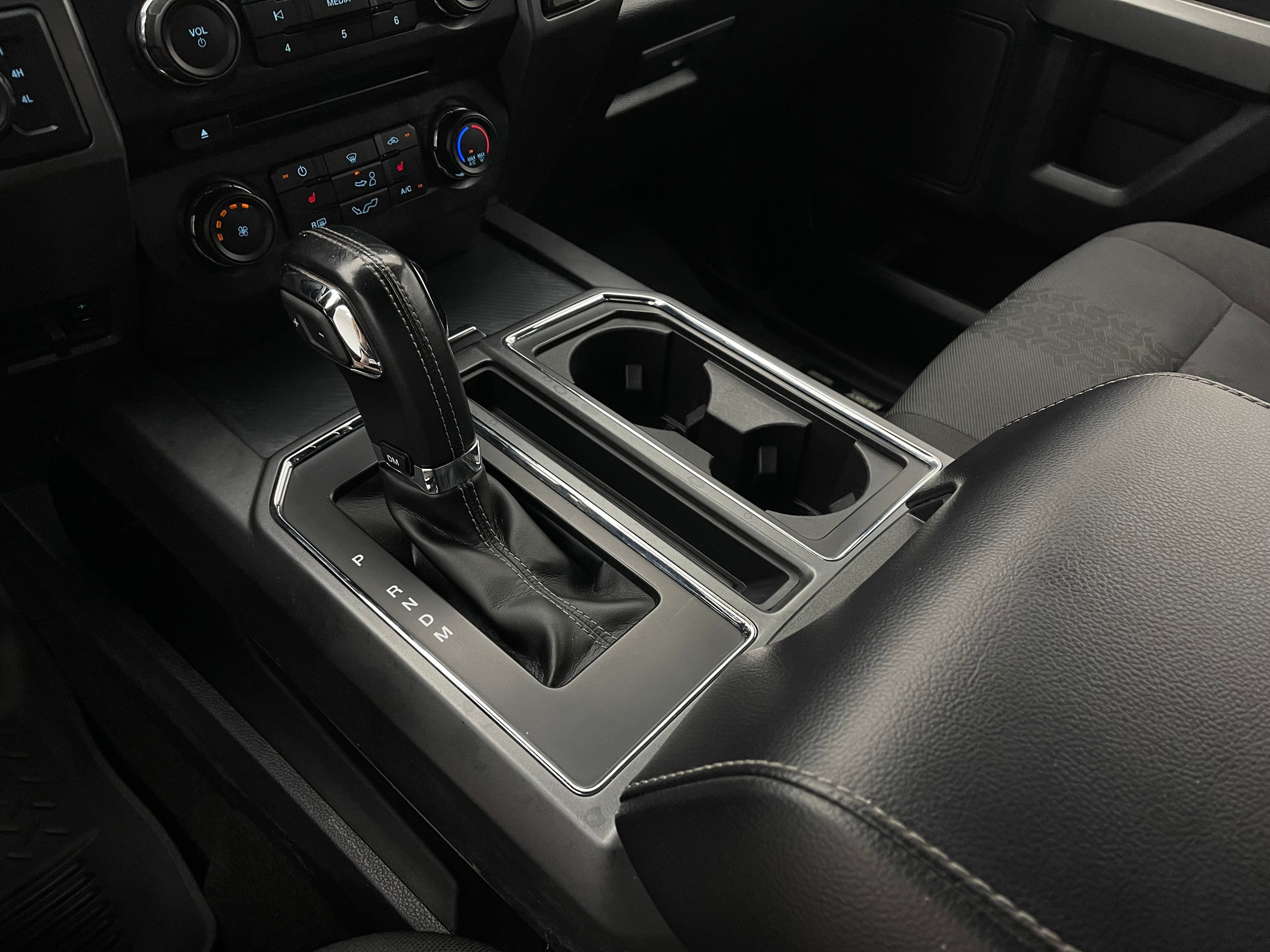 Used 2018 Oxford White Ford XLT image 23