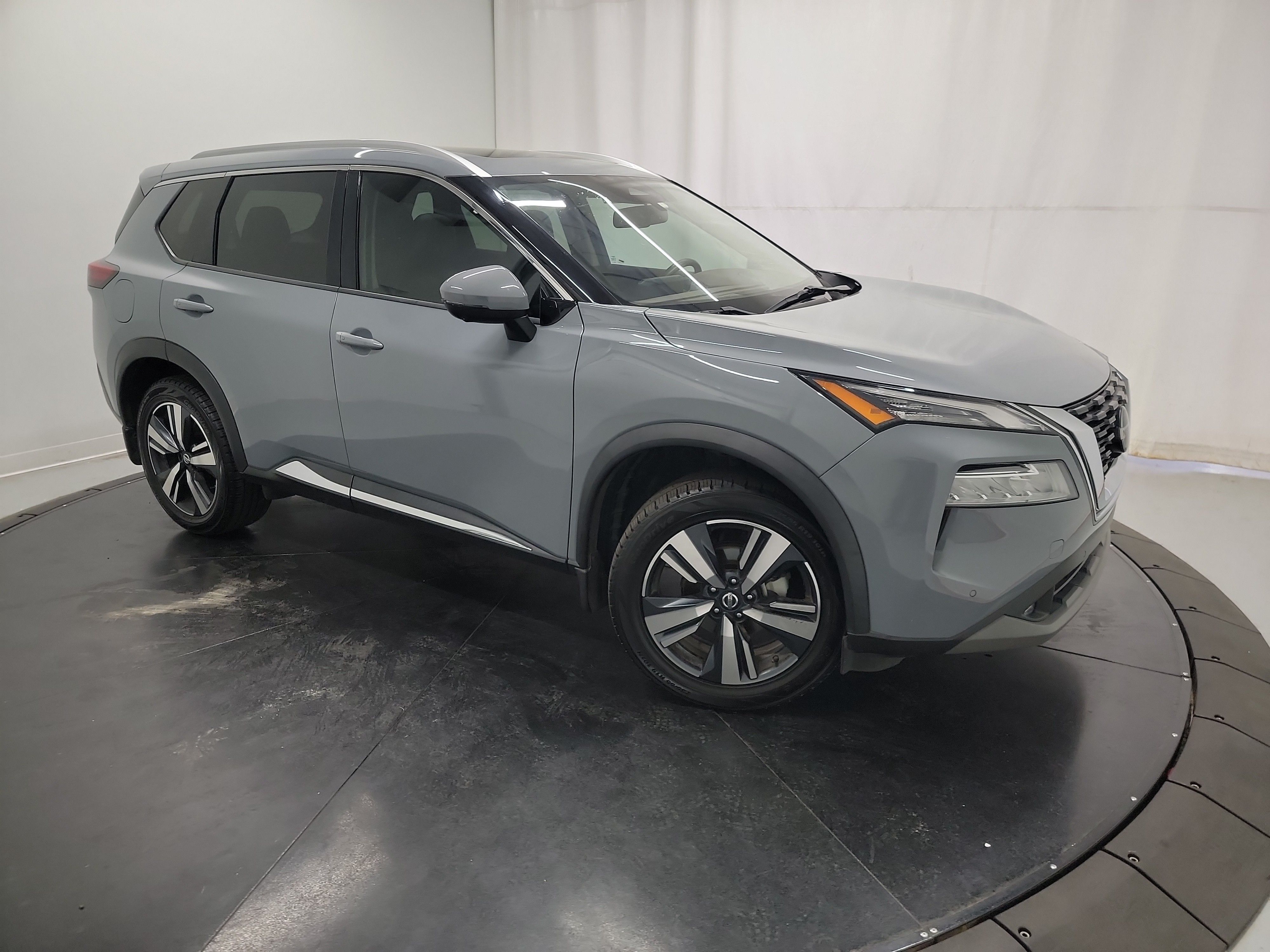 2021 Nissan Rogue SL photo