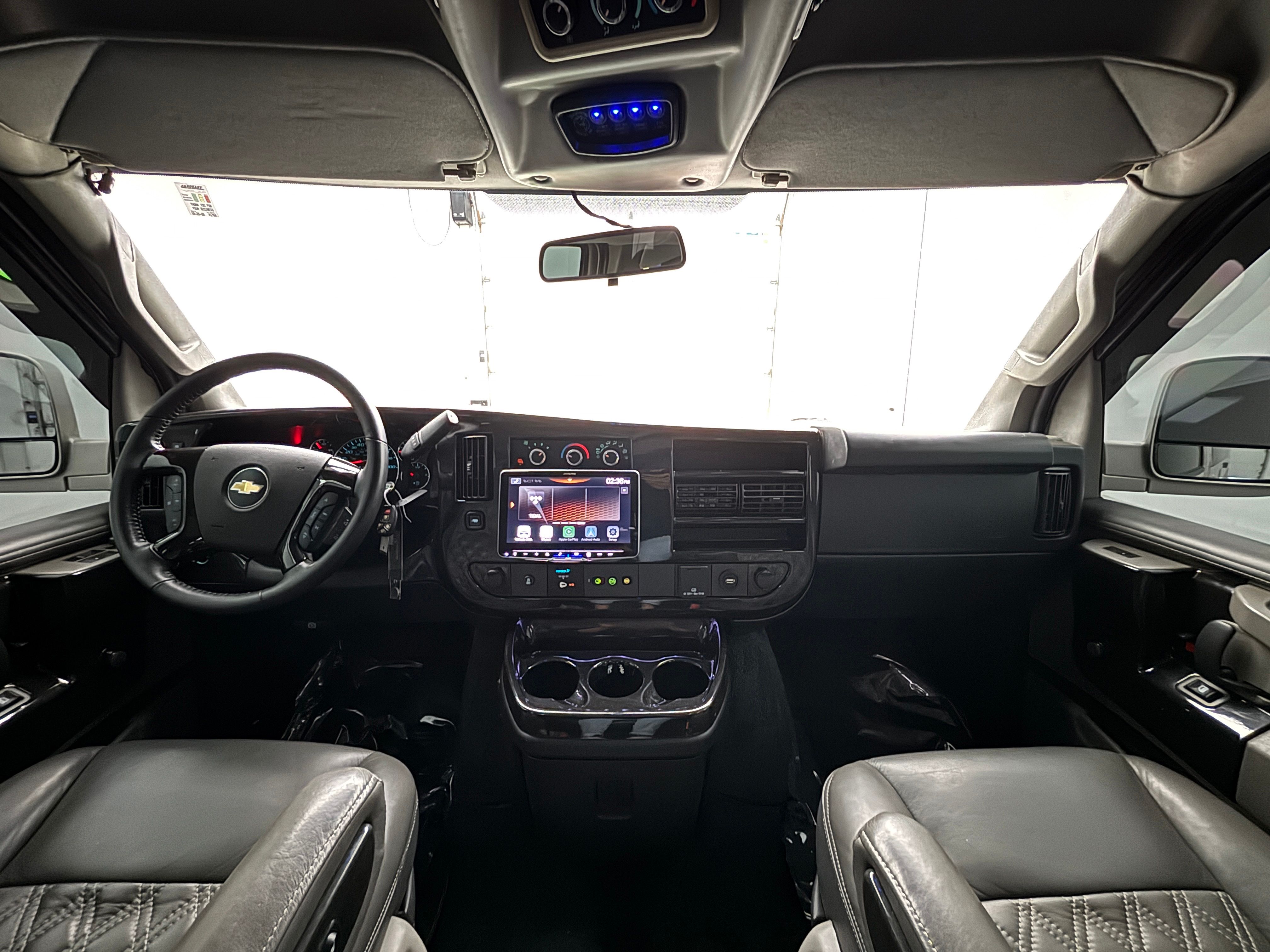 Used 2023 Silver Chevrolet Explorer Limited SE image 24