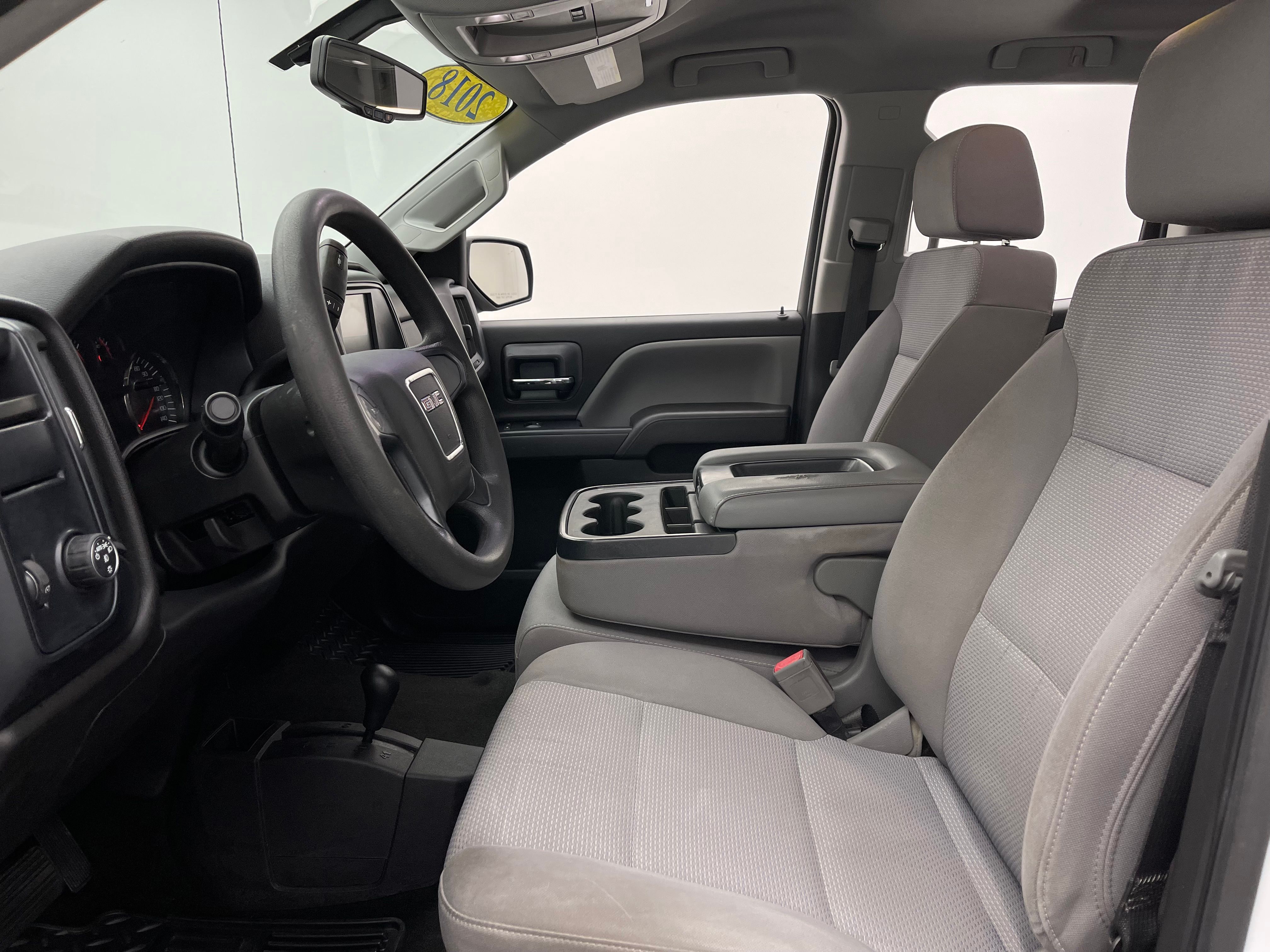 Used 2018 Summit White GMC Base image 15