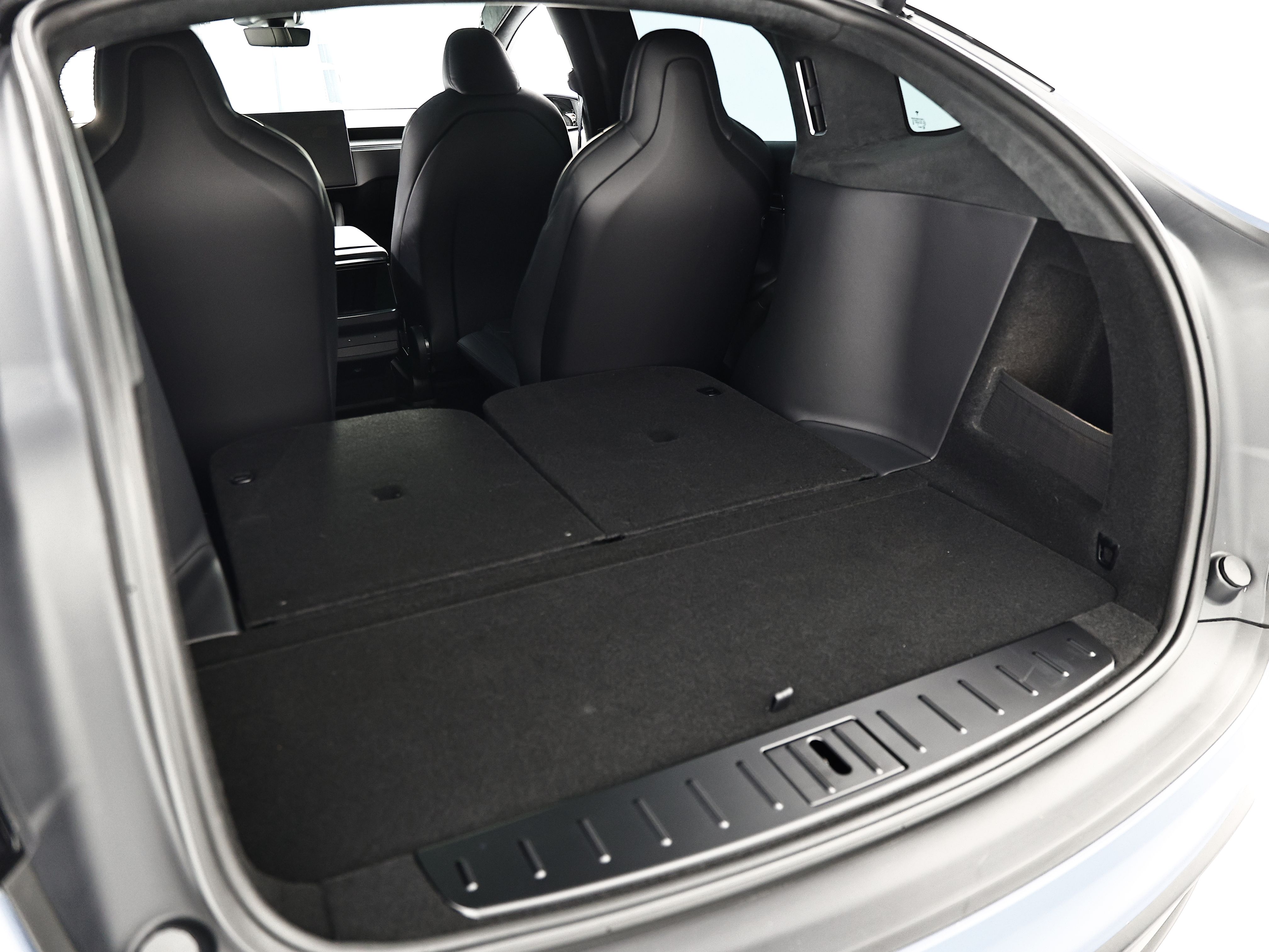 Used 2026 Blue Tesla Plaid image 35