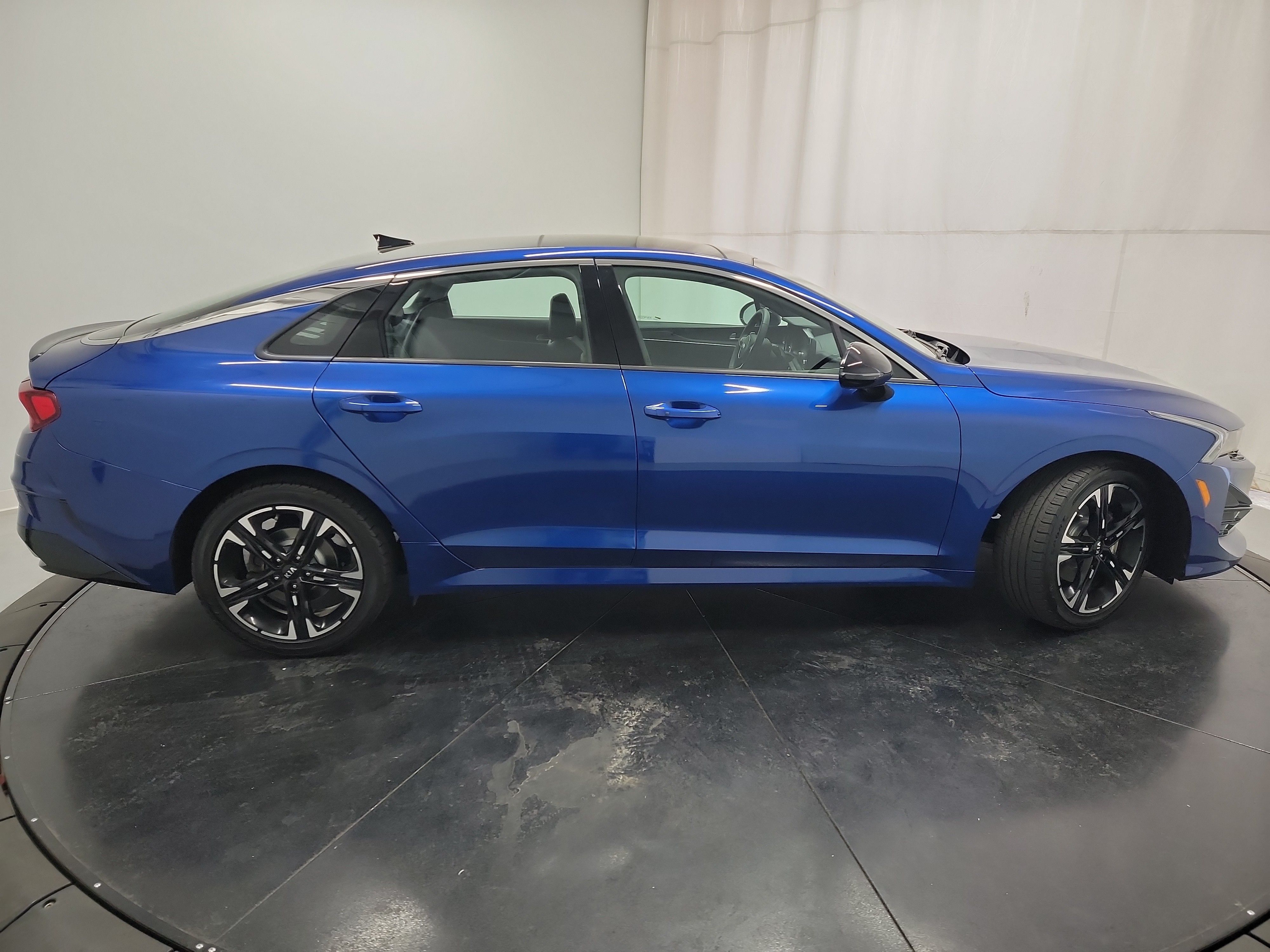 2021 Kia K5 GT-Line photo
