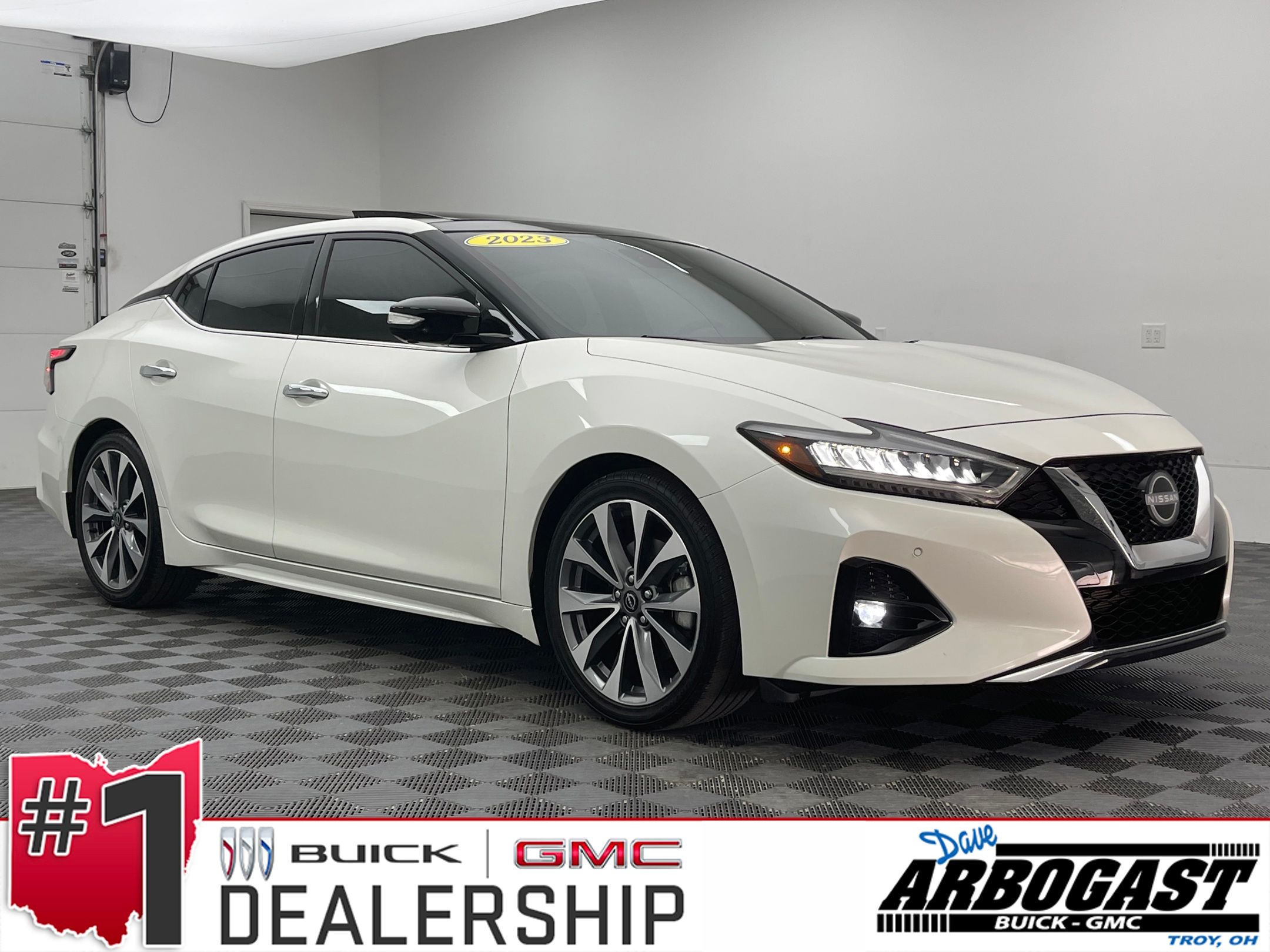 Pearl White Tricoat 2023 Nissan Maxima Sedan Front-Wheel Drive Continuously Variable Transmission