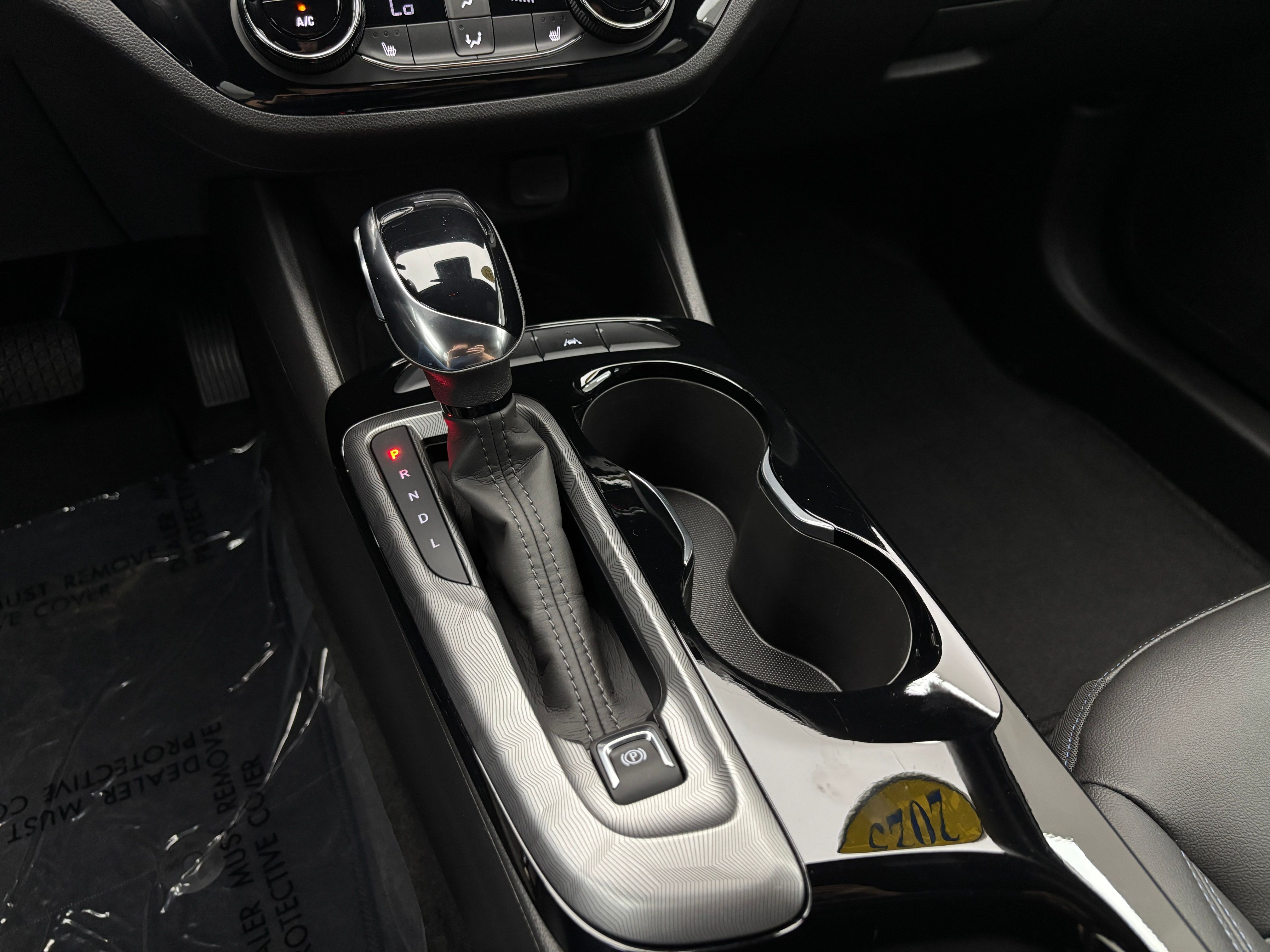 Used 2025 Summit White Buick Sport Touring image 36