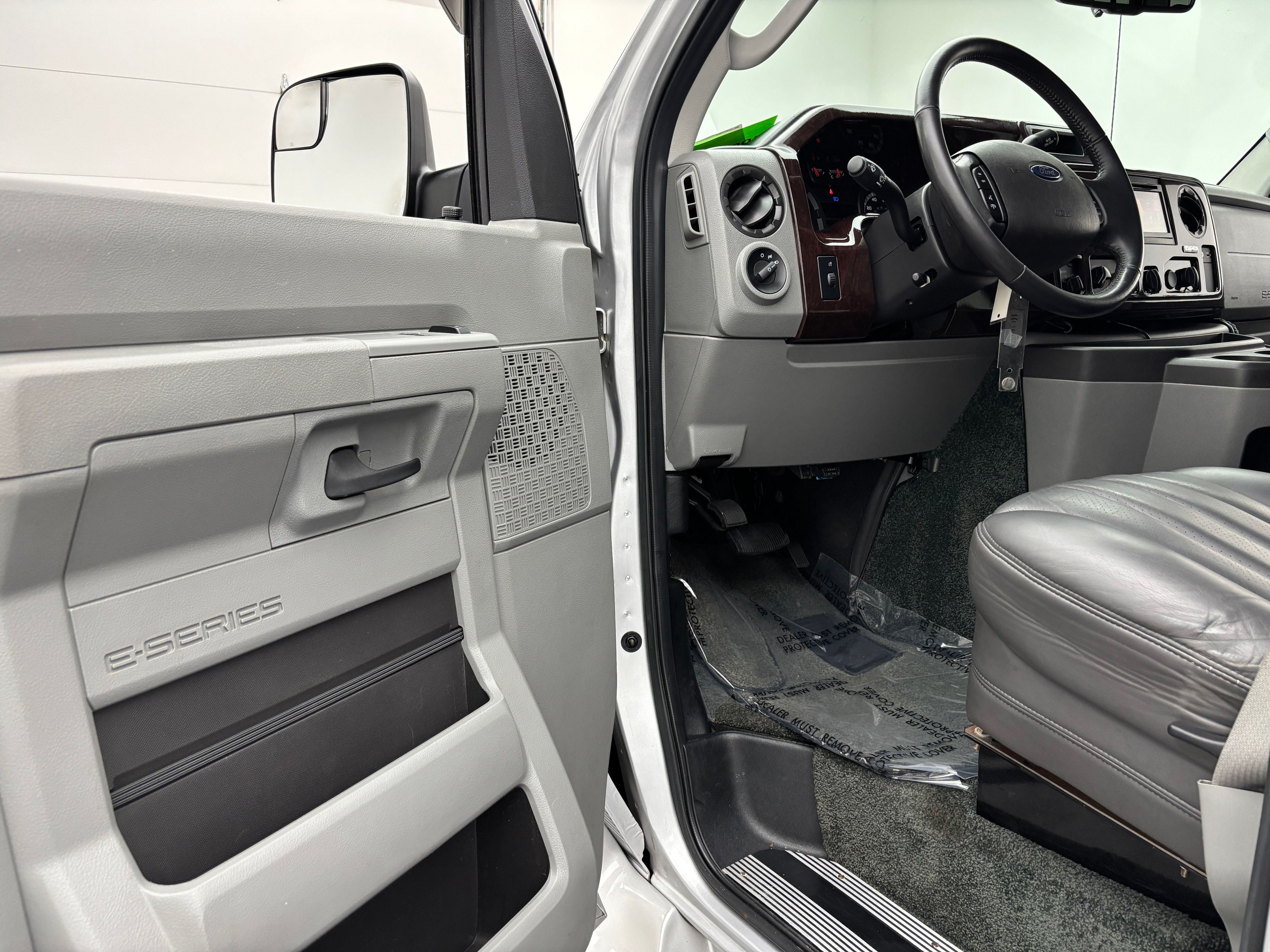Used 2013 Ingot Silver Ford Explorer Limited SE image 16