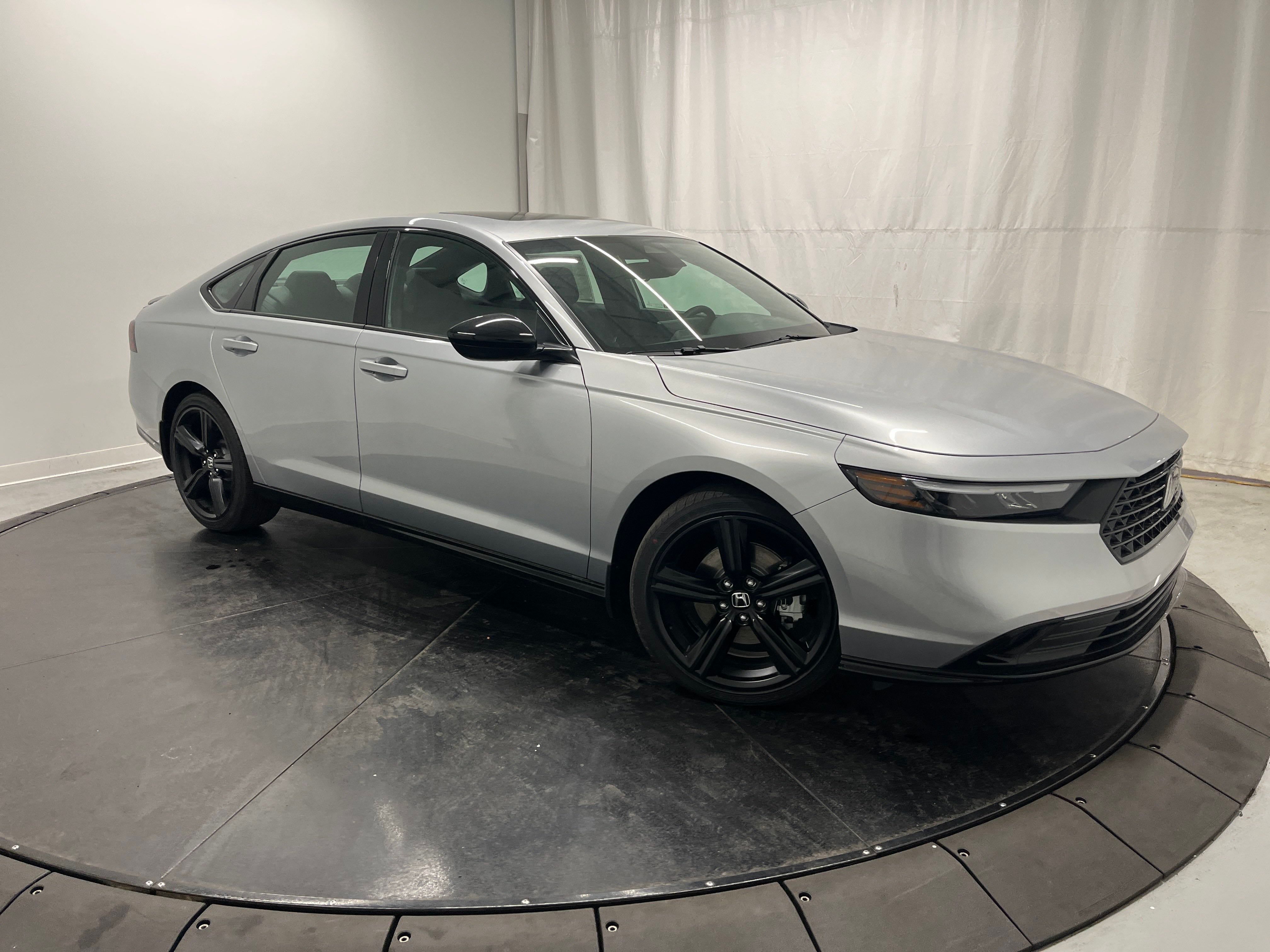 2025 Honda Accord Hybrid Sport-L photo