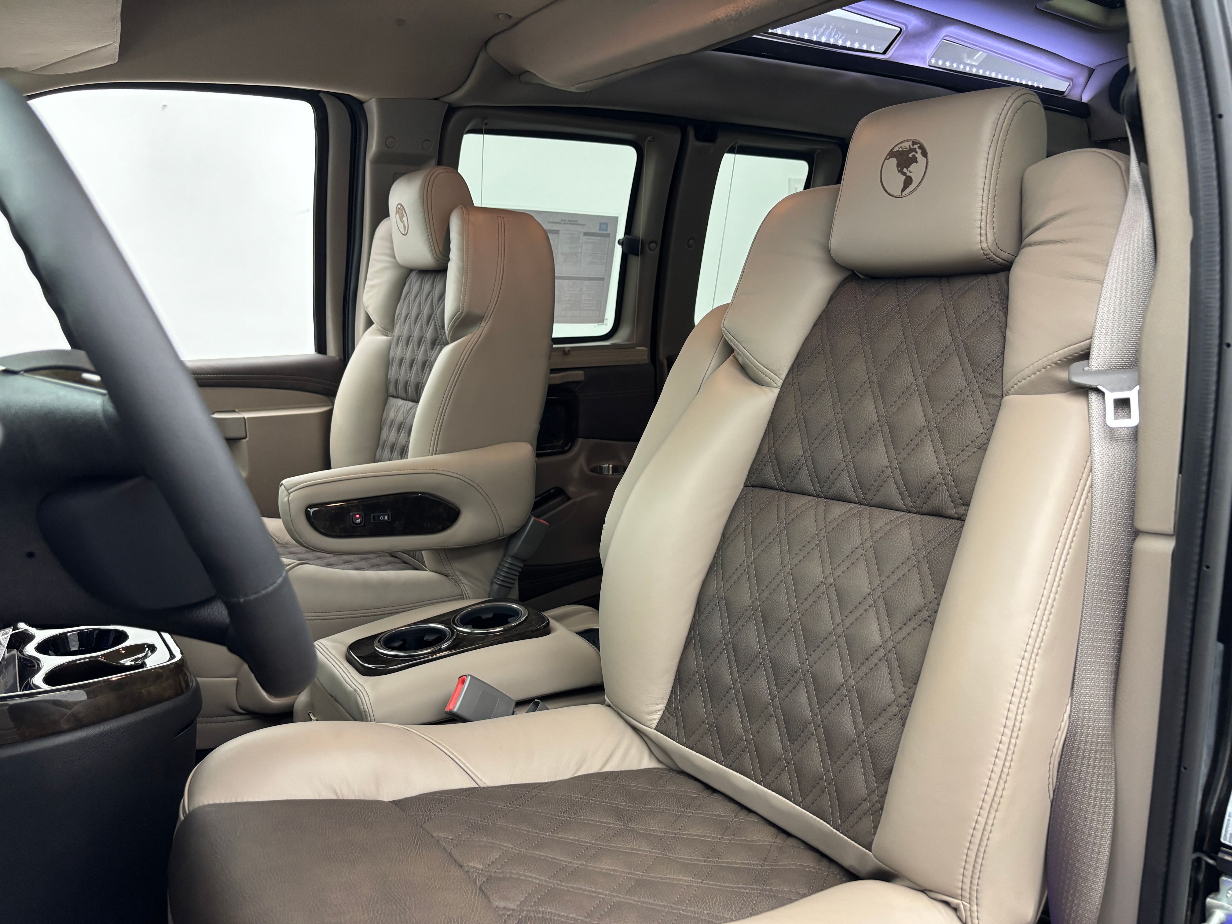 New 2026 Onyx Black GMC Explorer Limited SE image 20