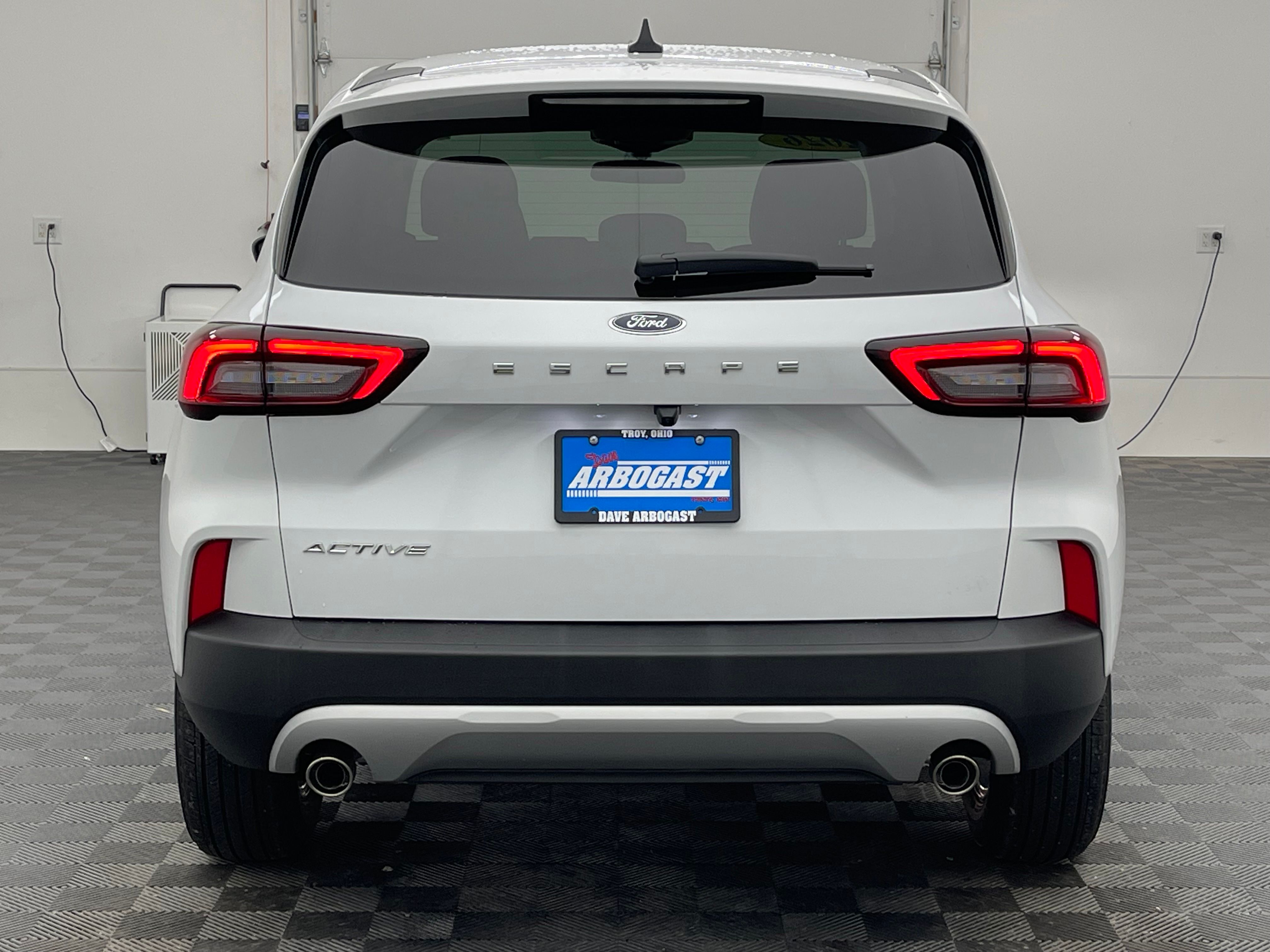 Used 2026 Oxford White Ford Active image 7