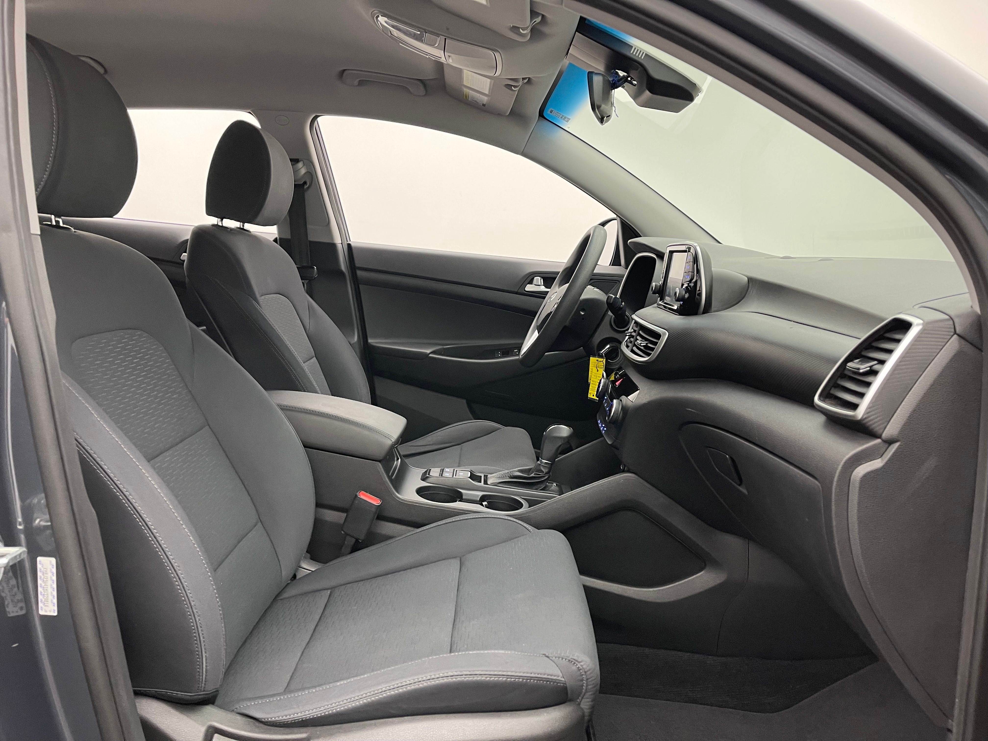 Used 2021 Dusk Blue Hyundai SE image 27