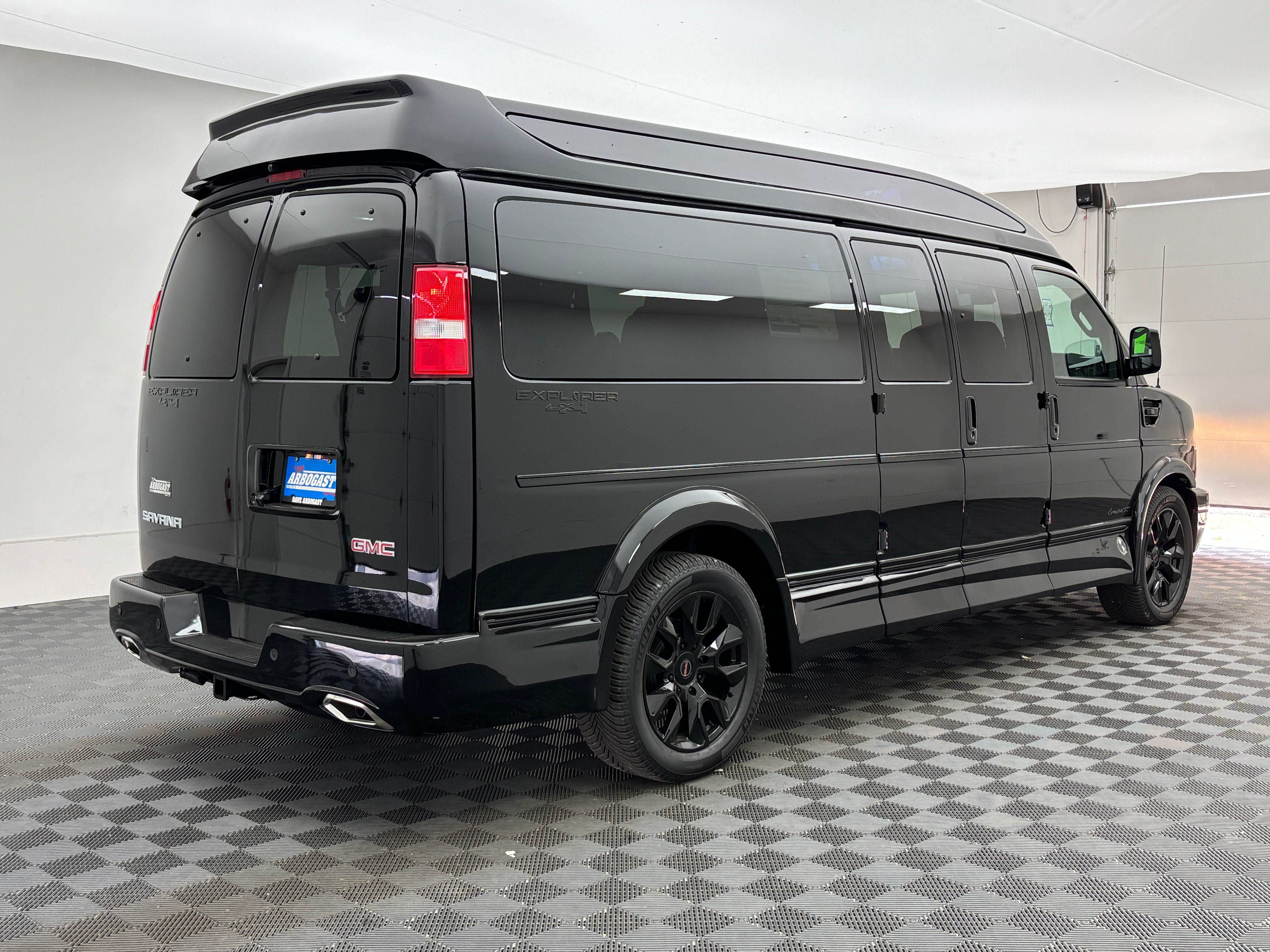 New 2026 Onyx Black GMC Explorer Limited SE image 8