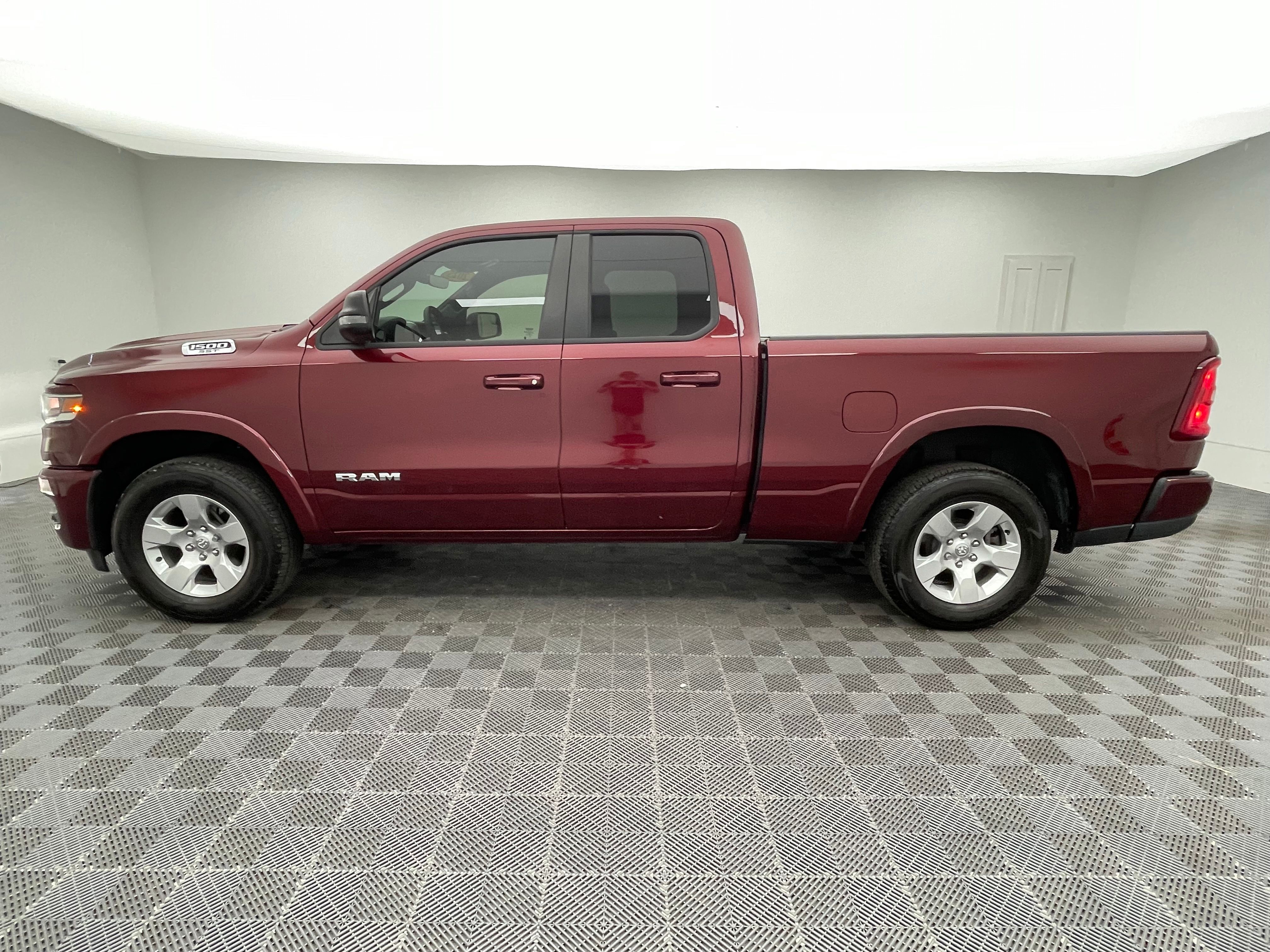 Used 2025 Delmonico Red Pearlcoat Ram Big Horn/Lone Star image 11