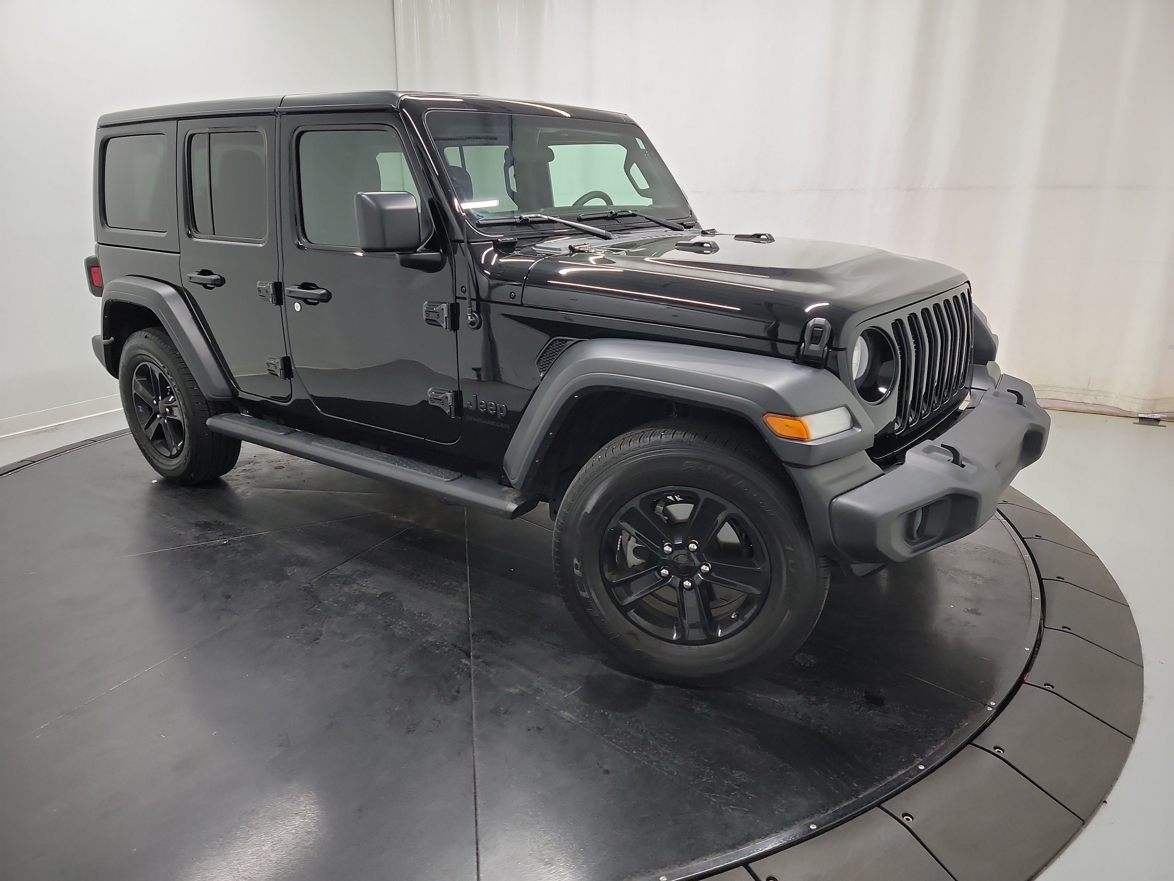 2023 Jeep Wrangler Sport photo
