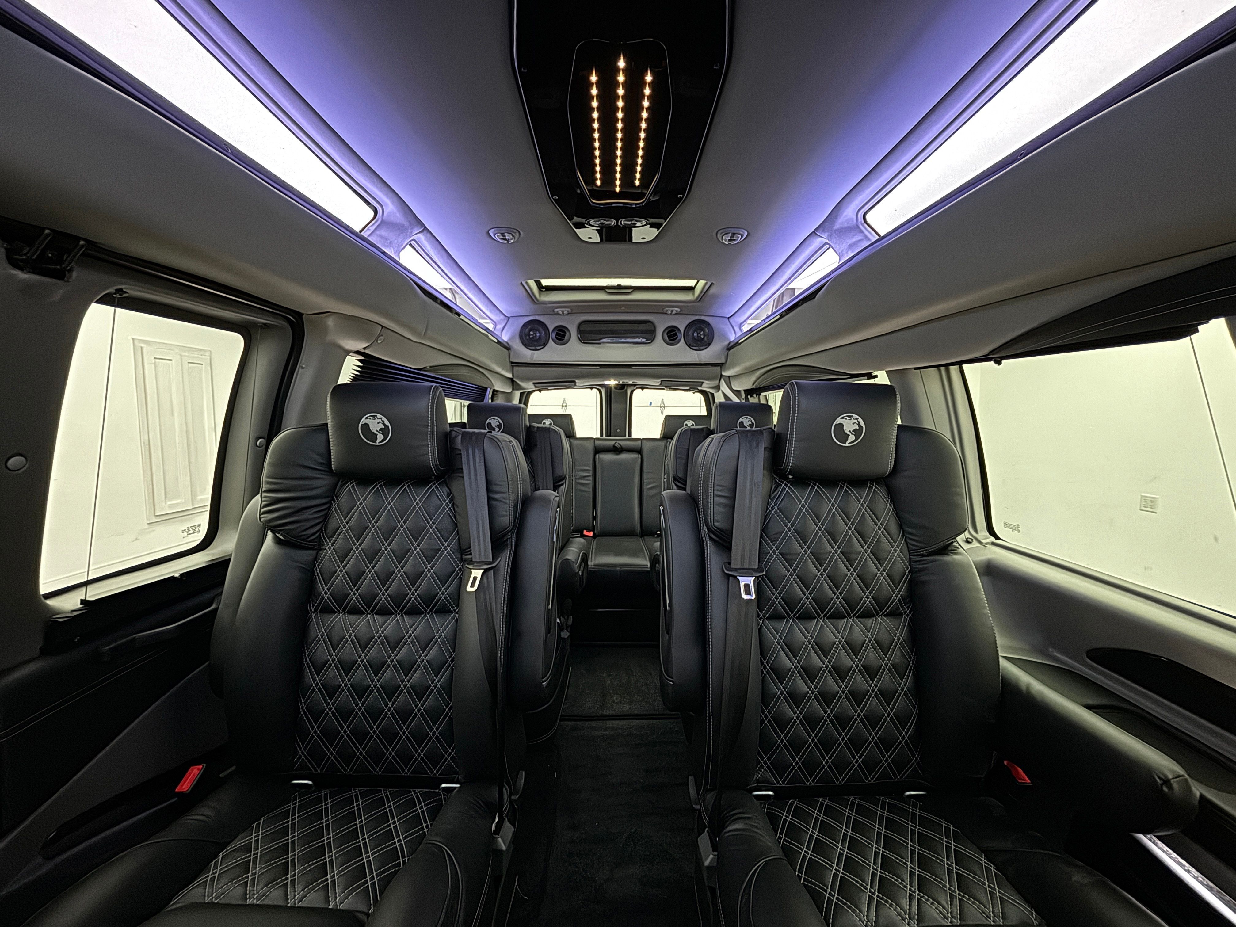 New 2026 Onyx Black GMC Explorer Limited SE image 2