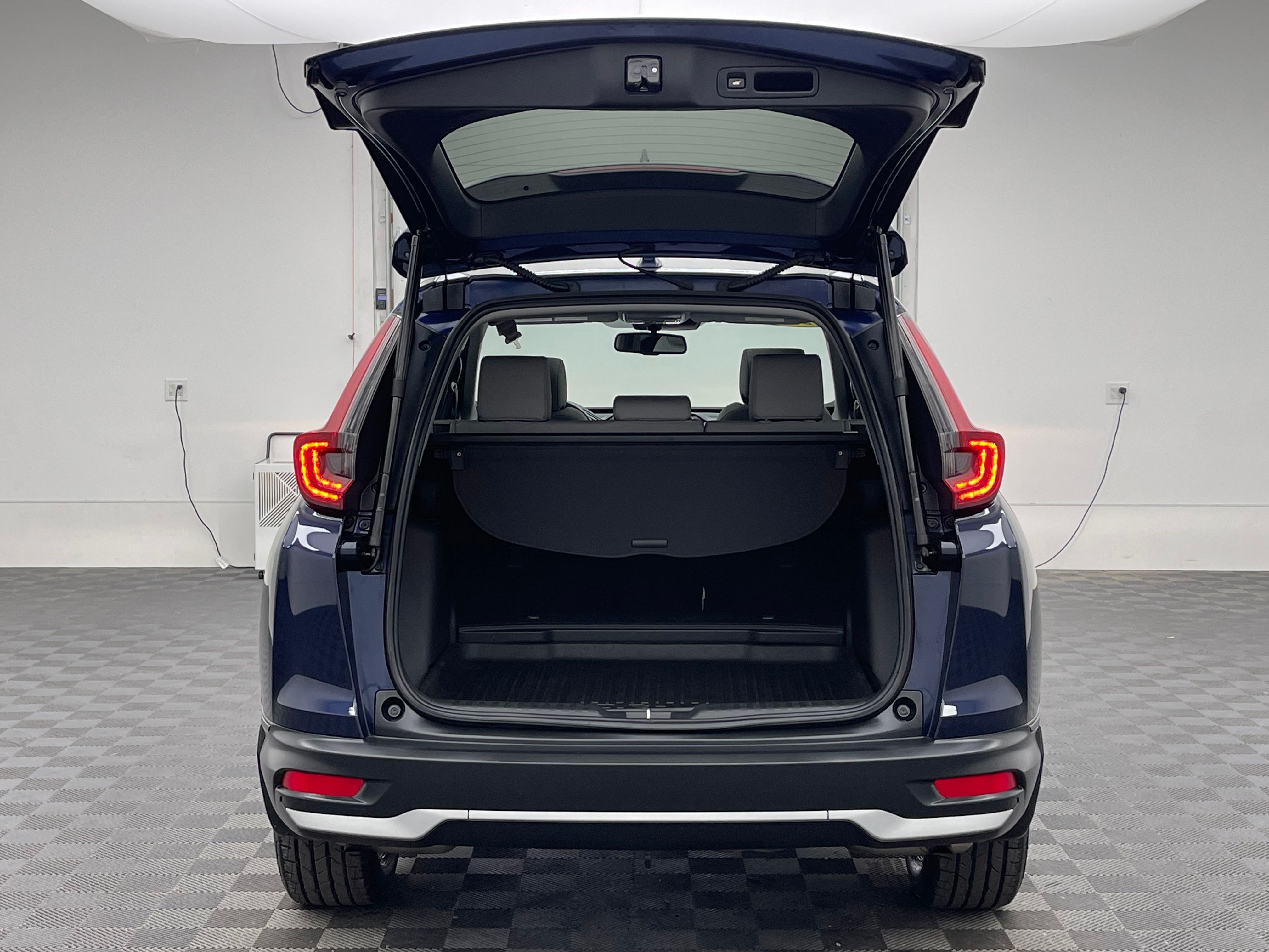 Used 2022 Obsidian Blue Pearl Honda EX-L image 10