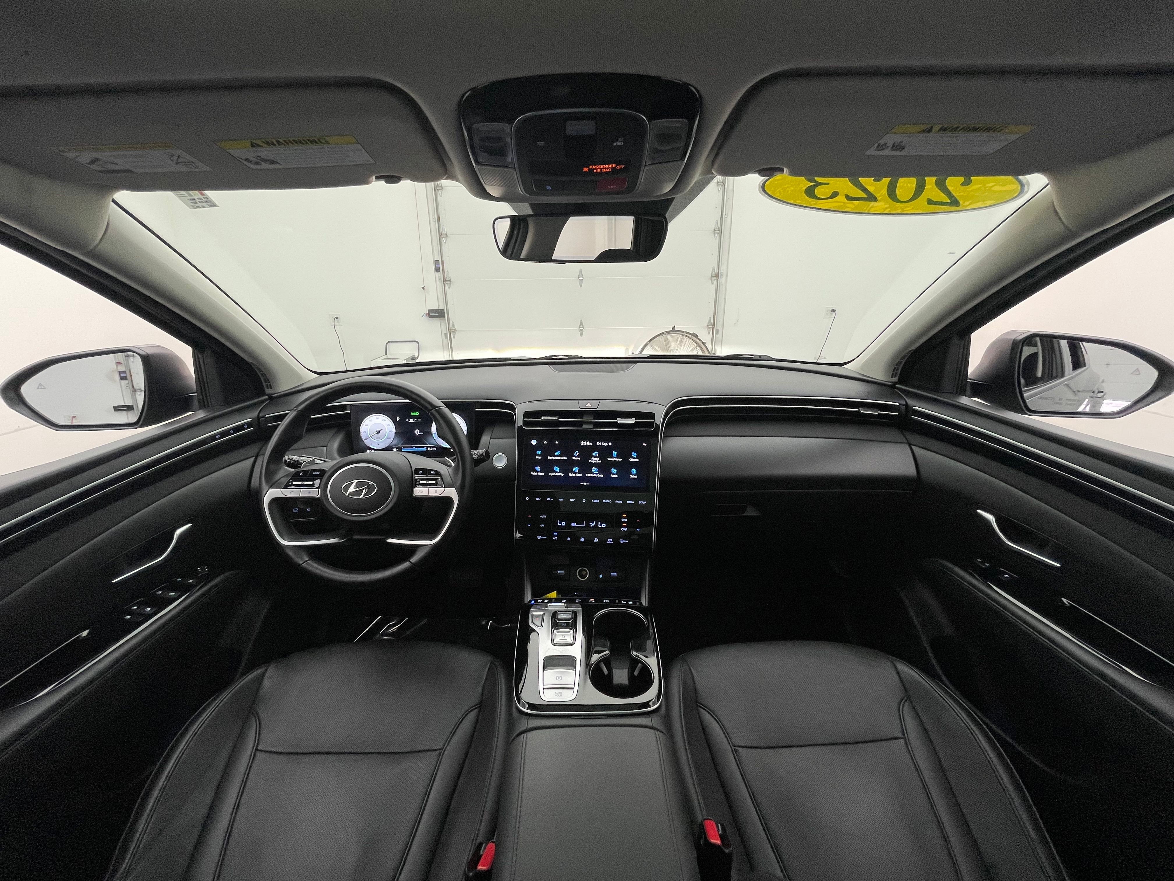 Used 2023 Amazon Gray Hyundai Limited image 3
