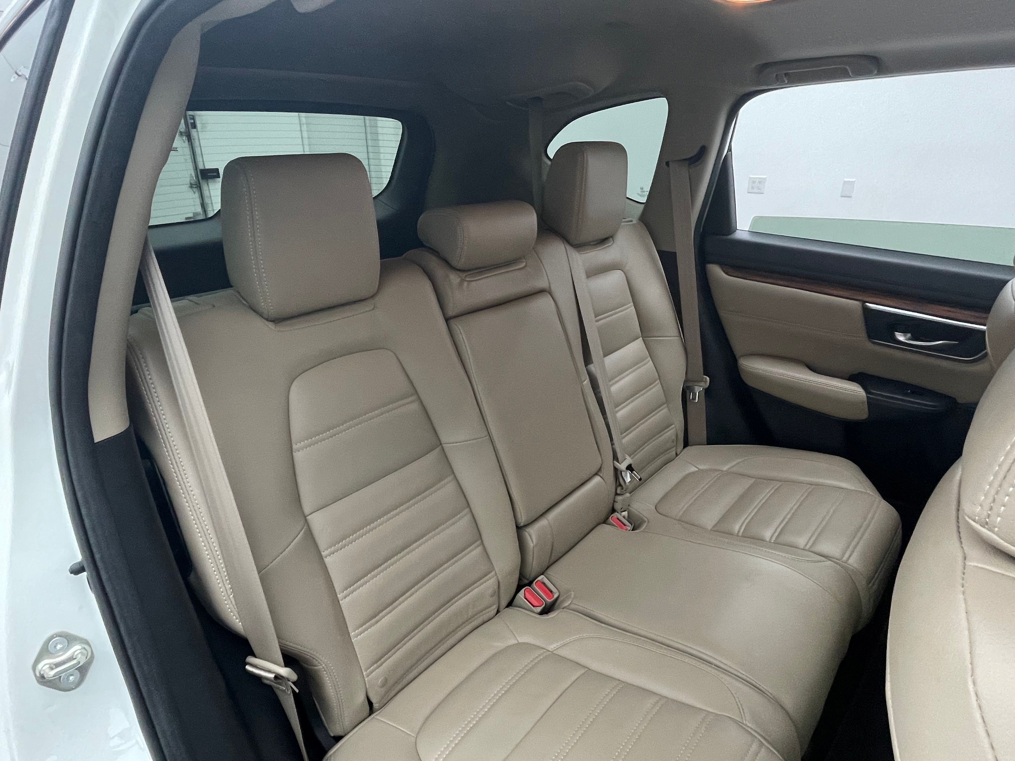 Used 2017 White Honda EX image 34