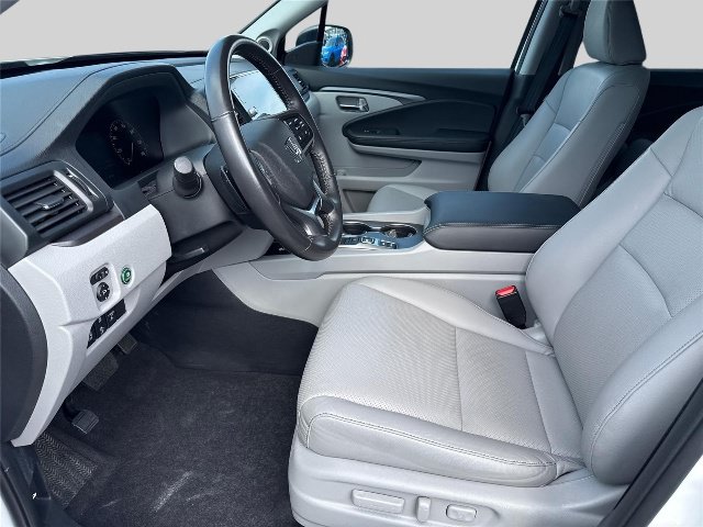 Used 2025 Honda Ridgeline Truck