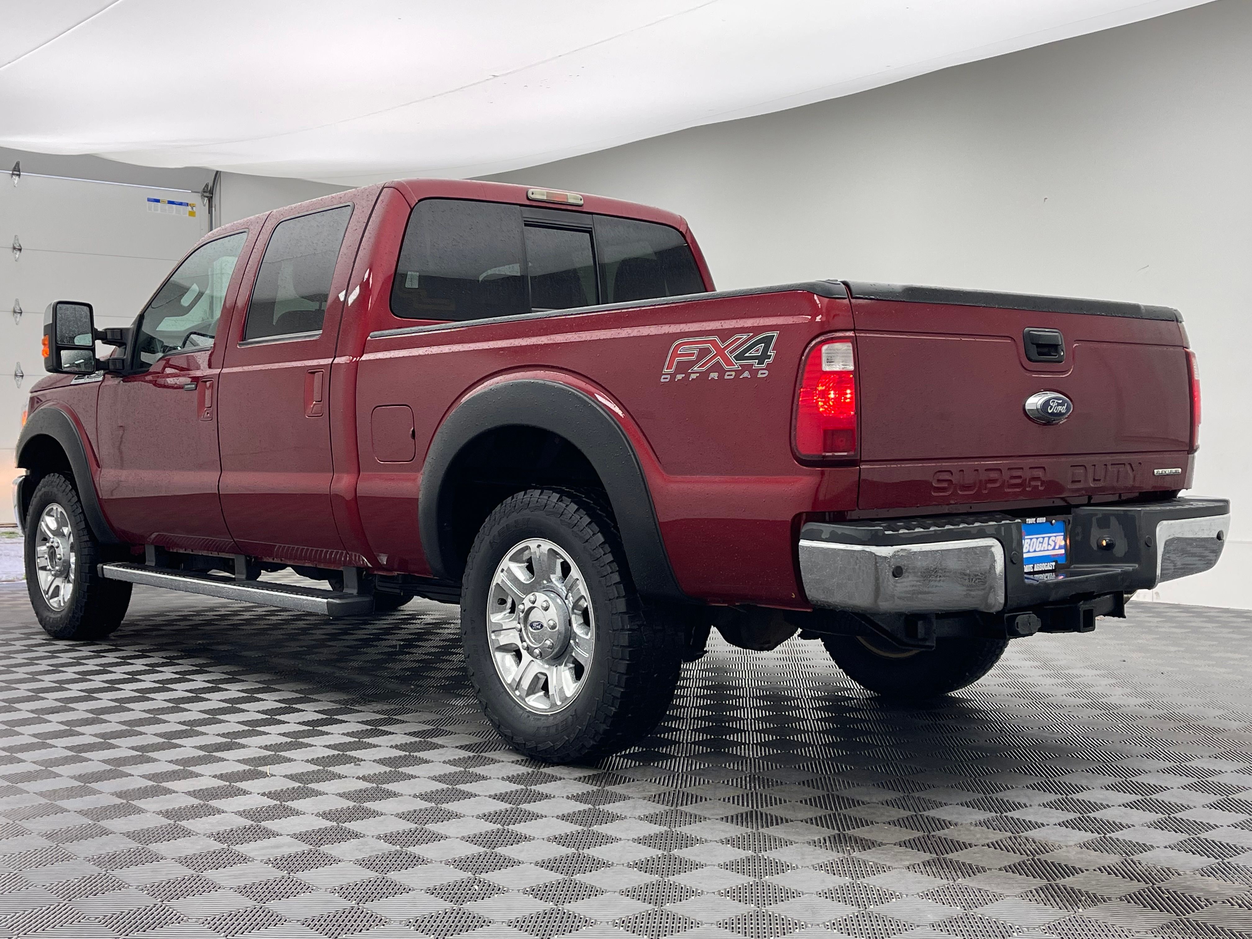 Used 2015 Ruby Red Metallic Ford Lariat image 9