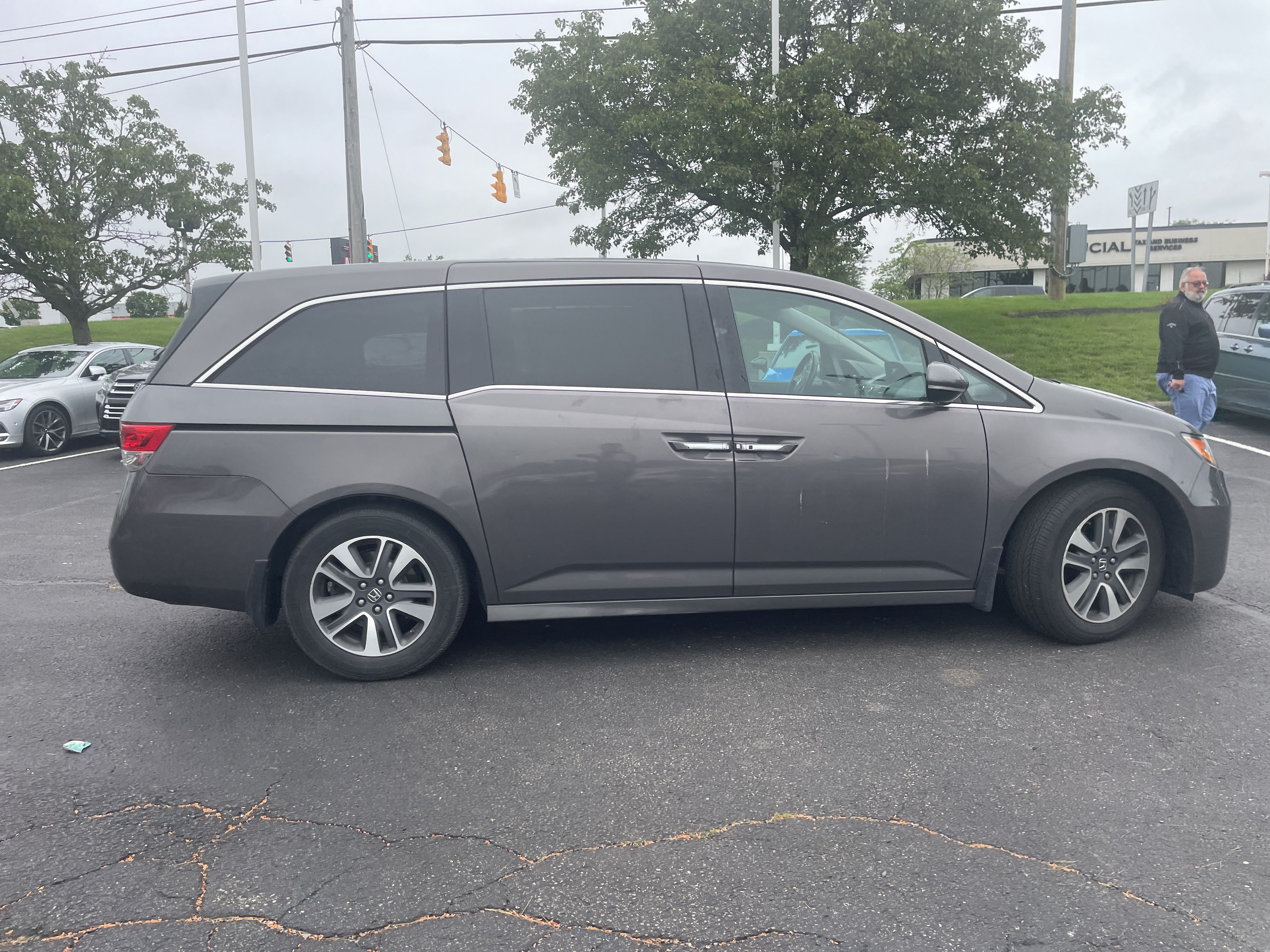 2015 Honda Odyssey Touring Elite photo