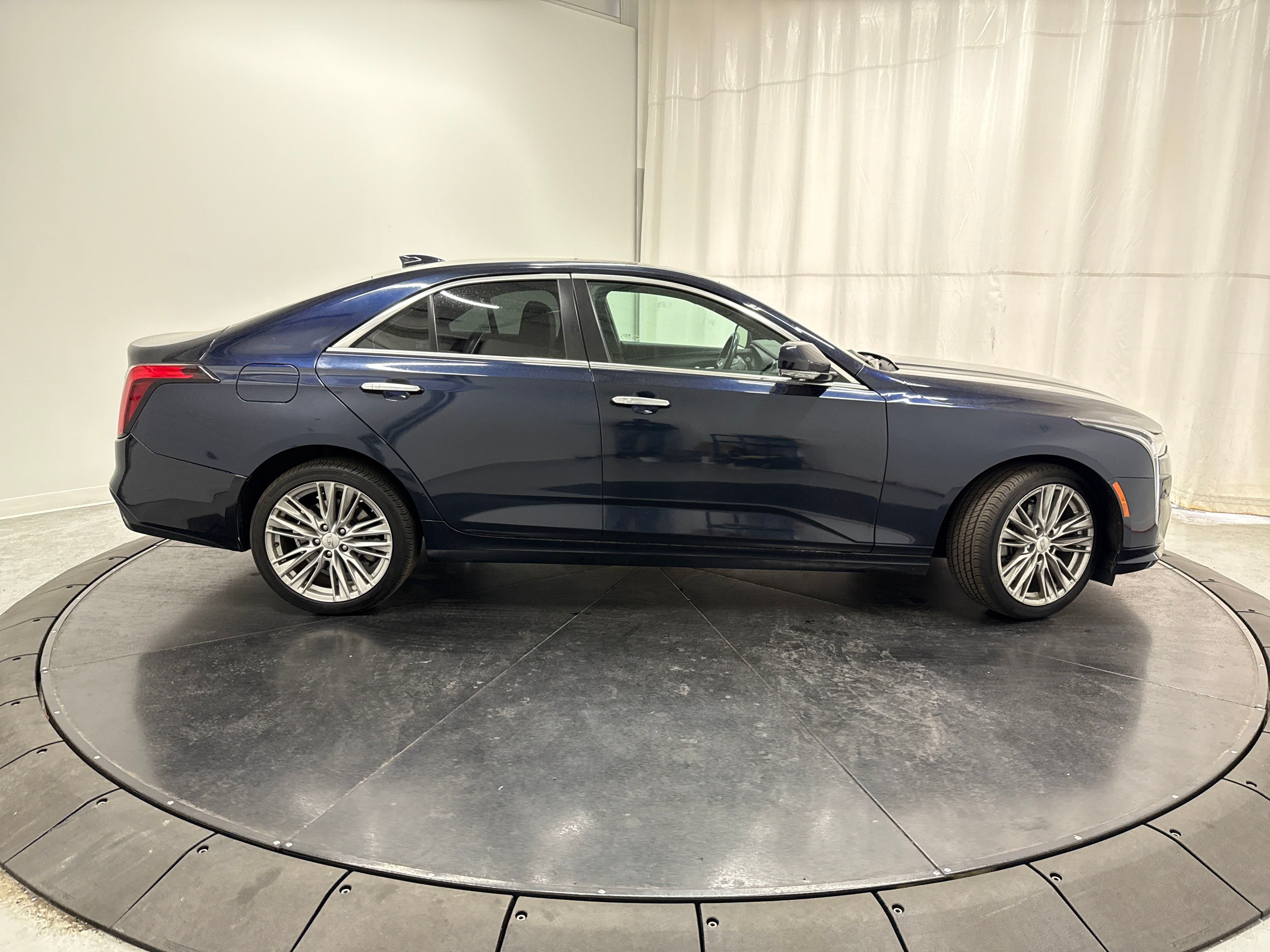 2021 Cadillac CT4 Premium Luxury photo