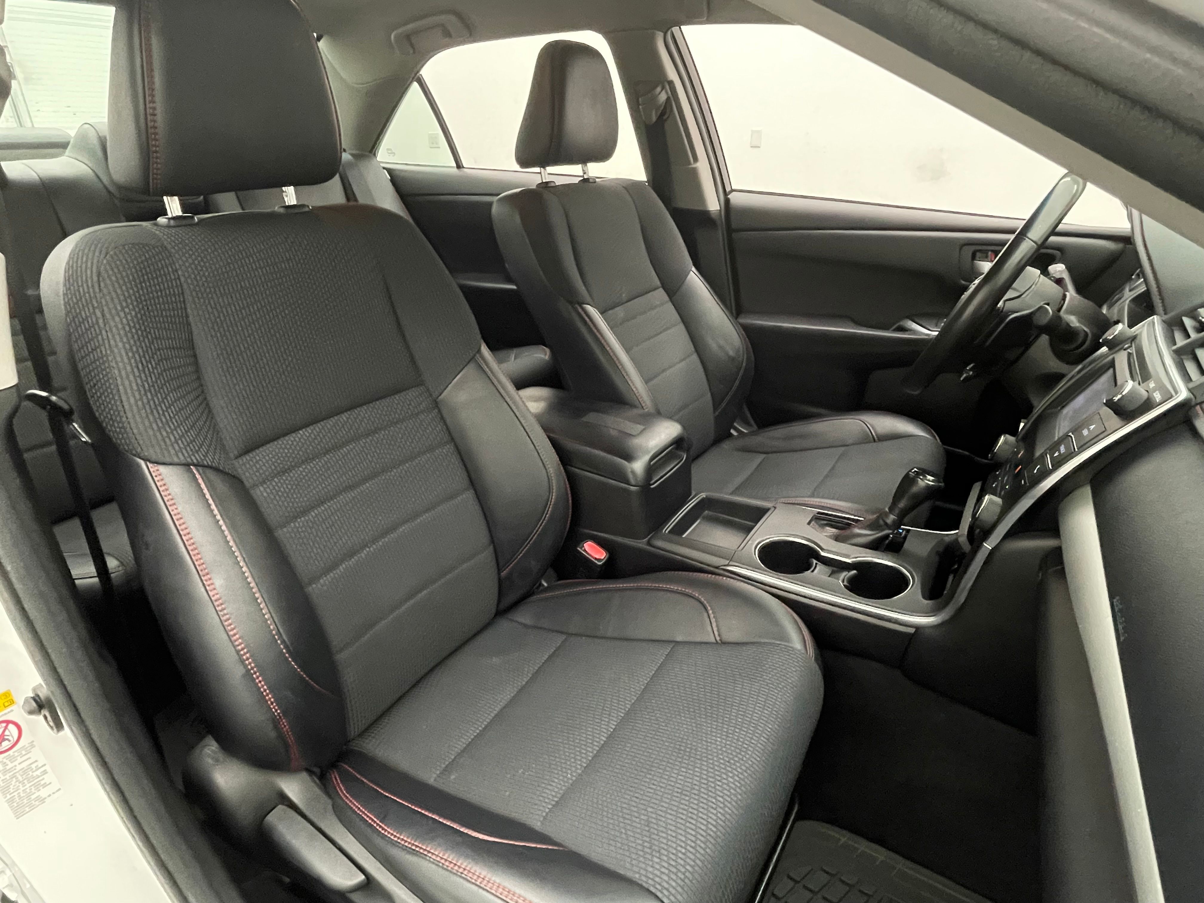 Used 2016 Super White Toyota SE image 29