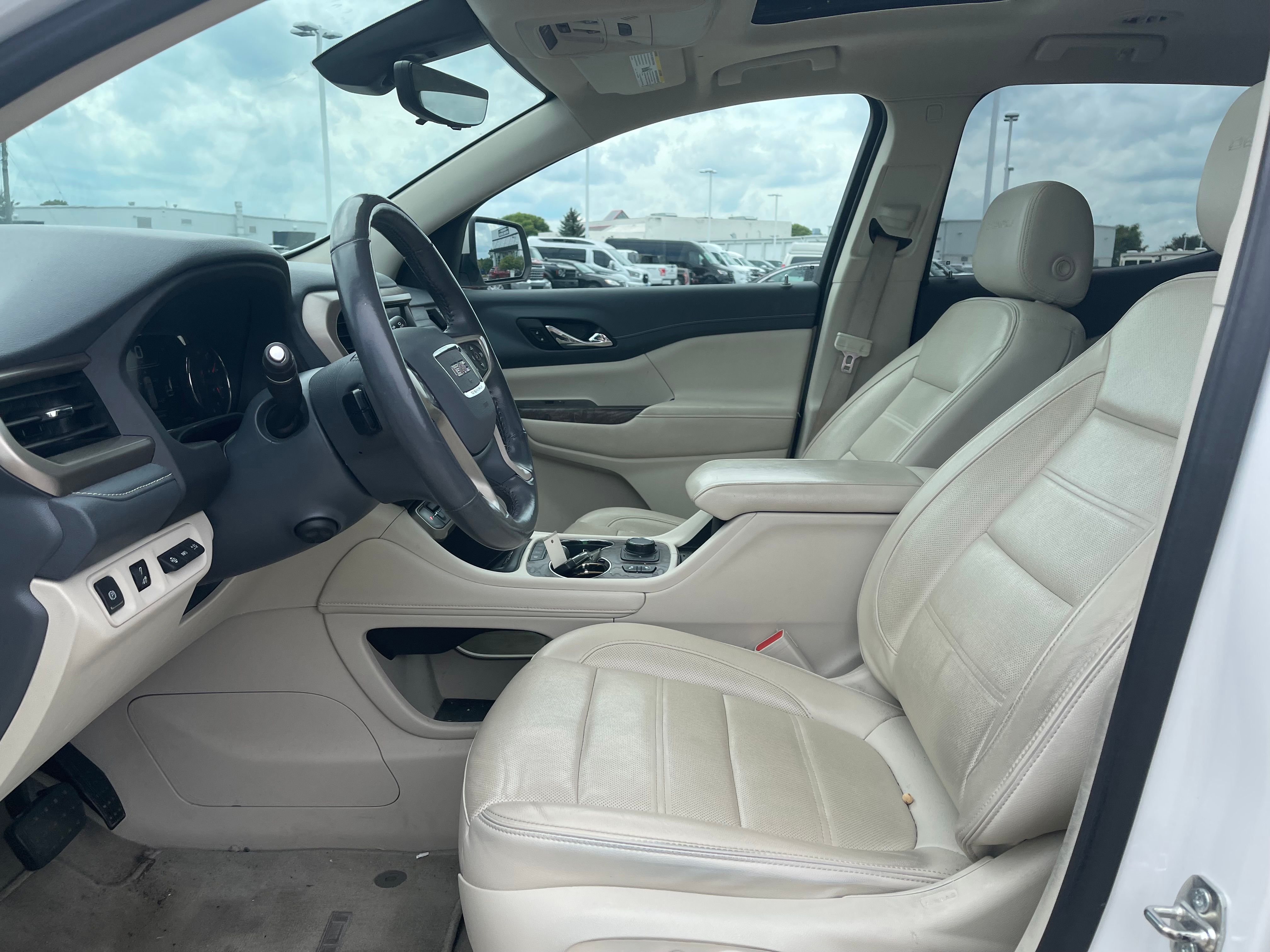 Used 2020 White Frost Tricoat GMC Denali image 14
