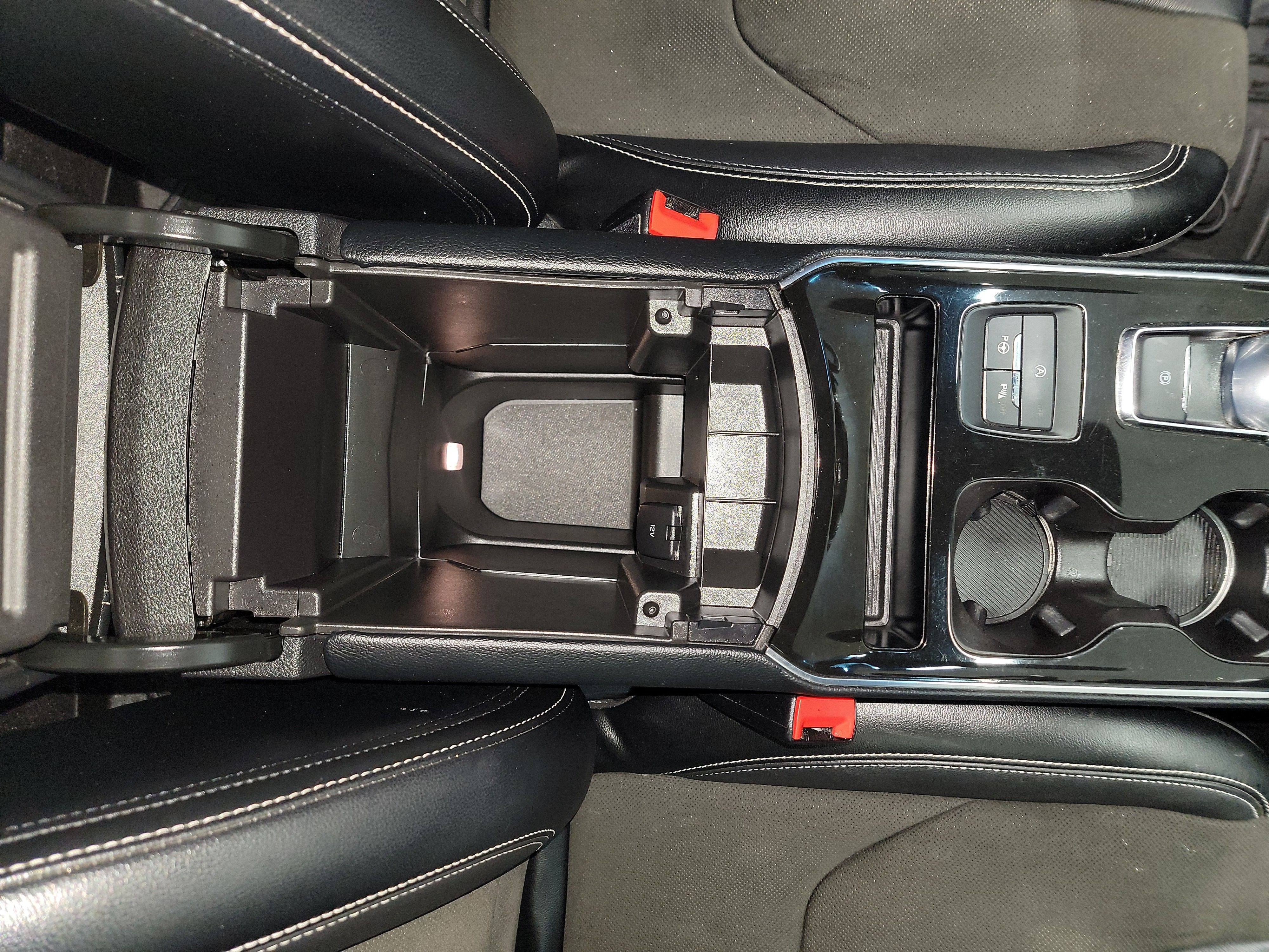 2019 Ford Edge ST photo