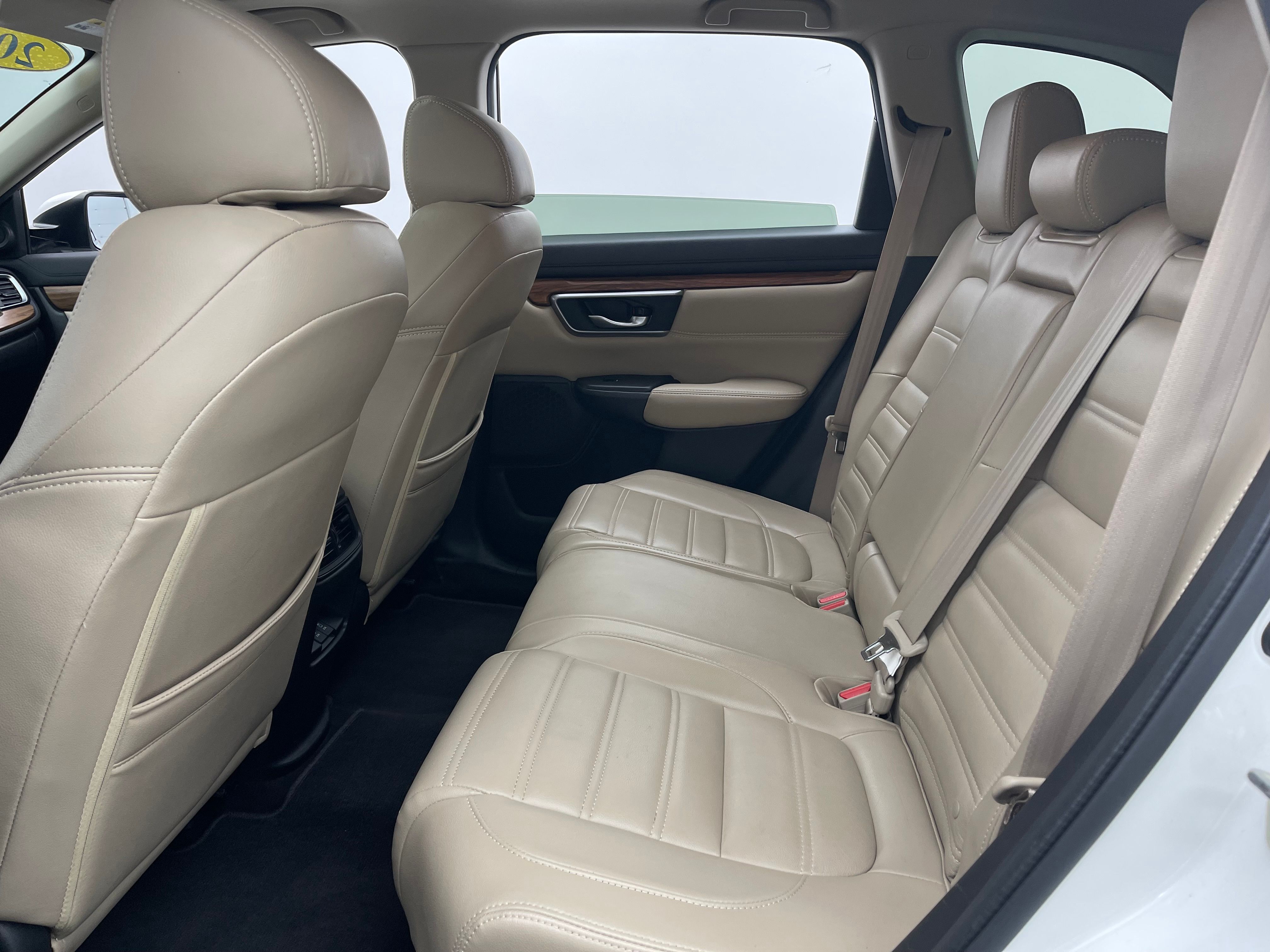 Used 2017 White Honda EX image 36