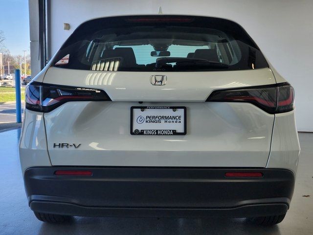 2025 Honda HR-V LX photo