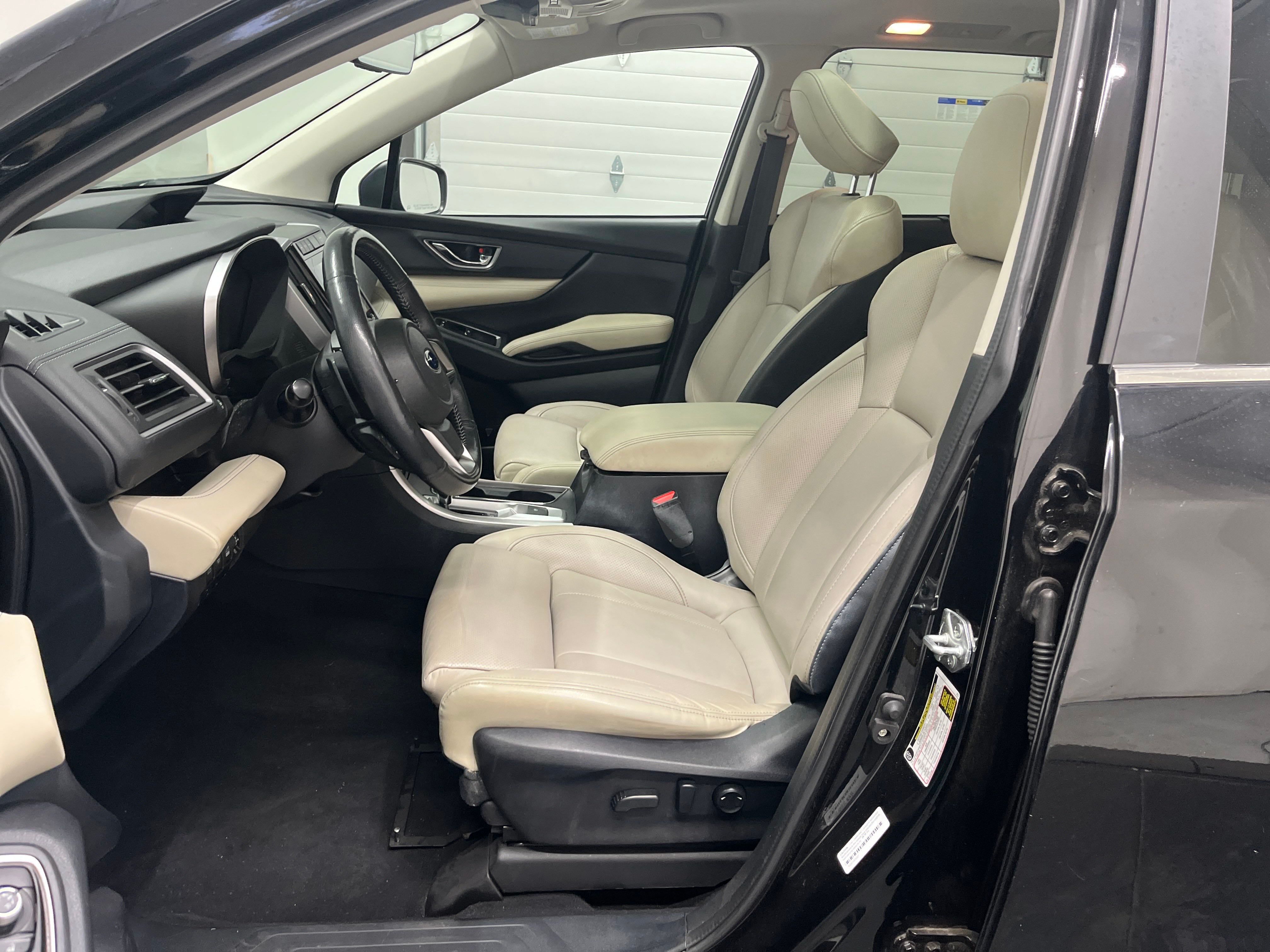 2022 Subaru Ascent Limited photo