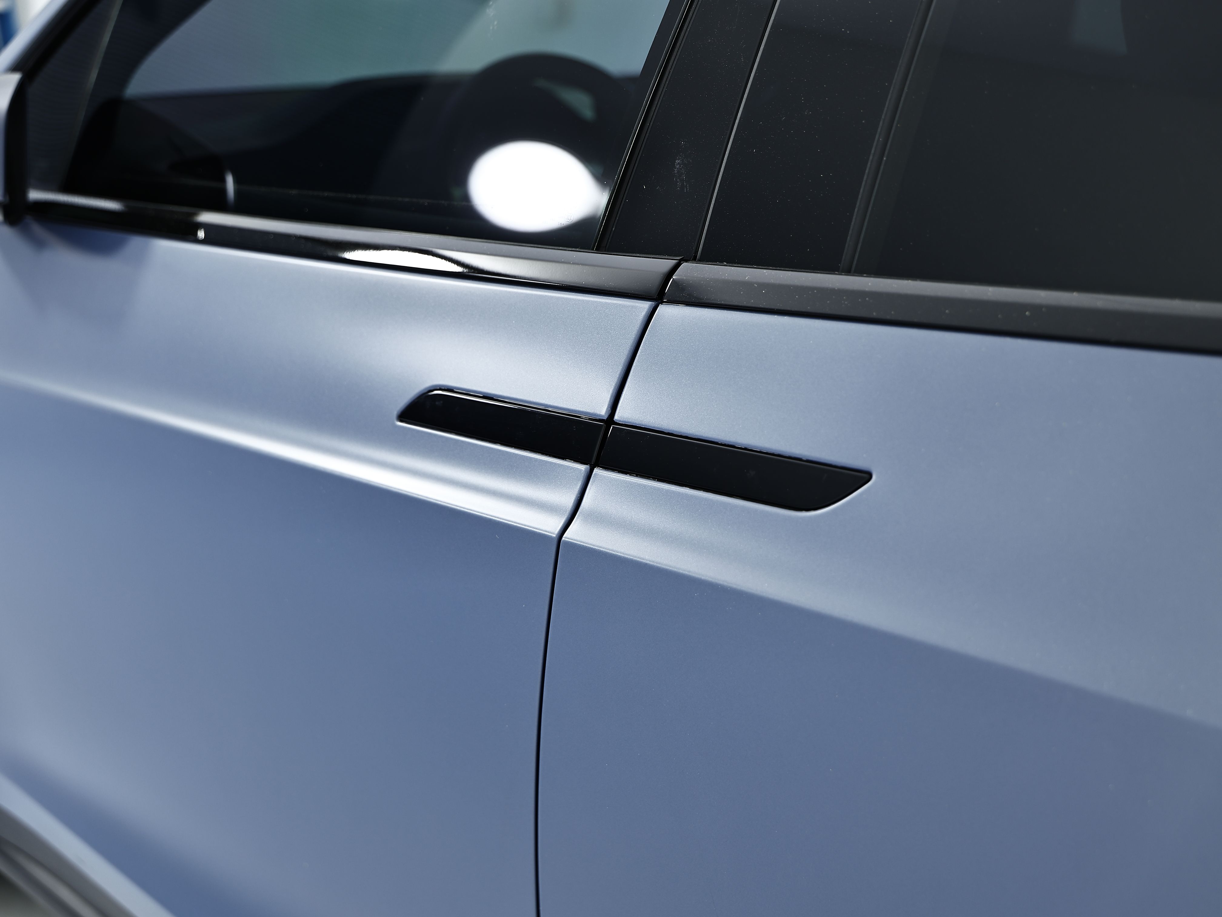 Used 2026 Blue Tesla Plaid image 15