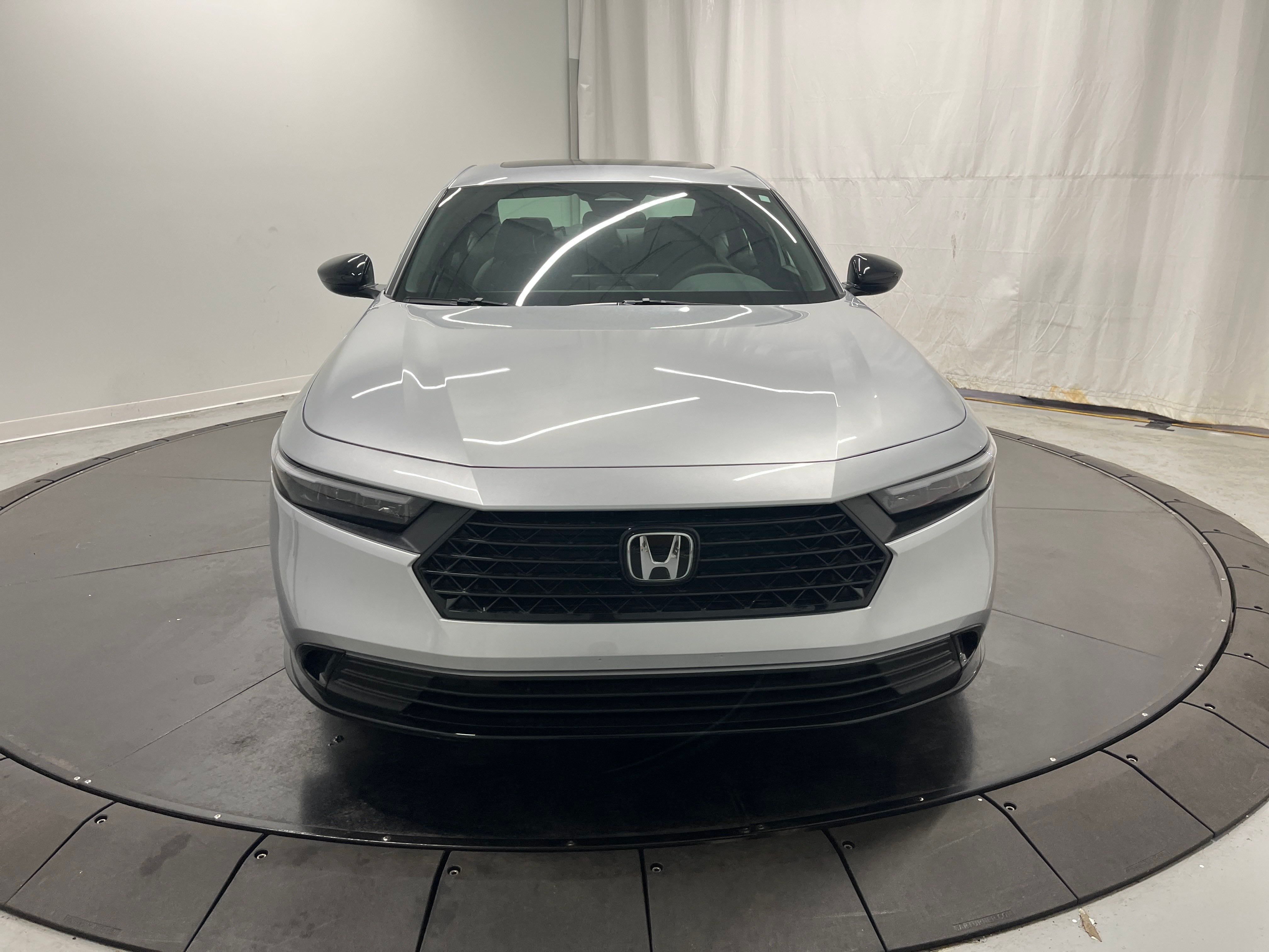 2025 Honda Accord Hybrid Sport-L photo