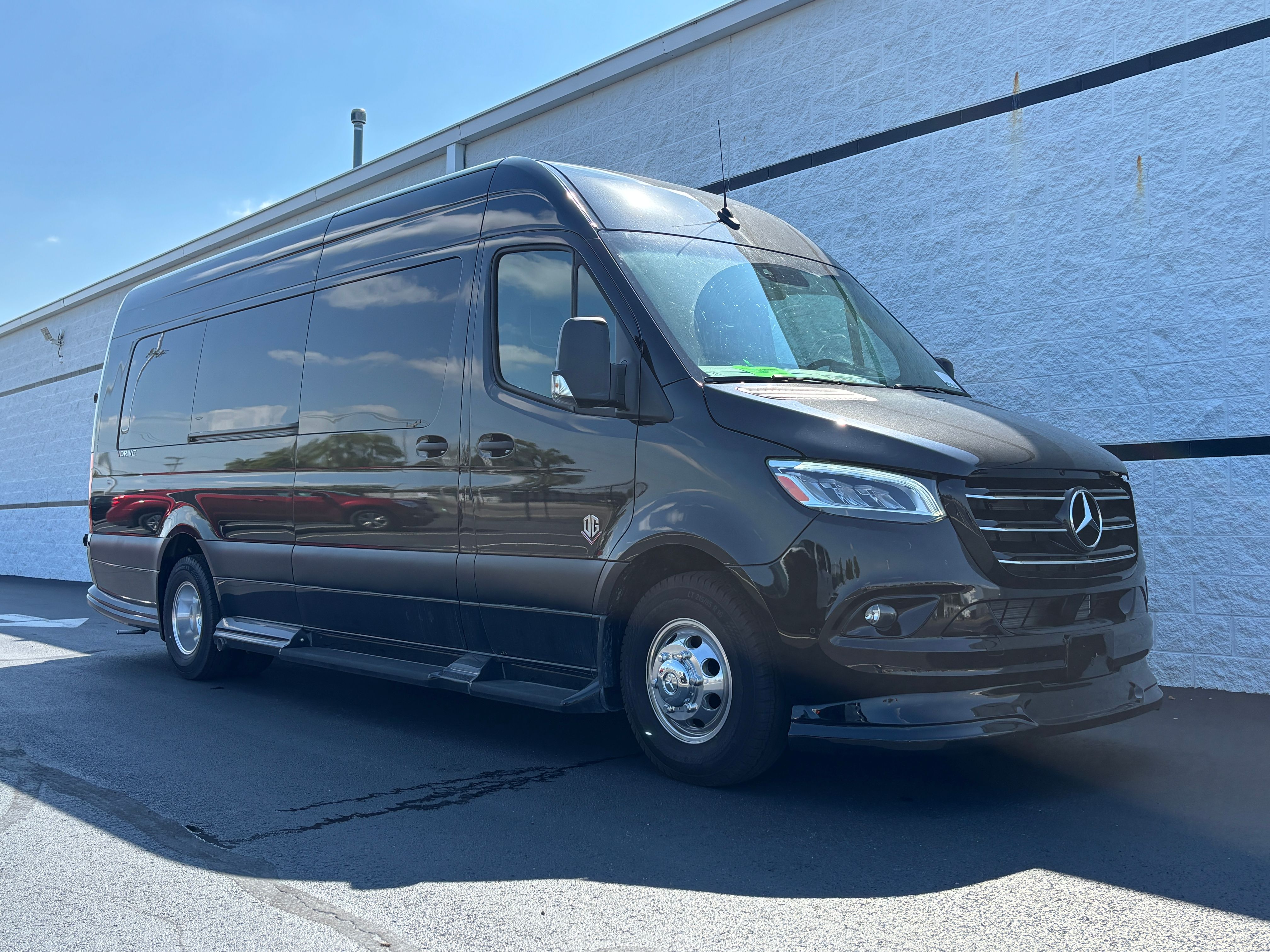New 2027 Black Mercedes-Benz OGV VDrive image 3