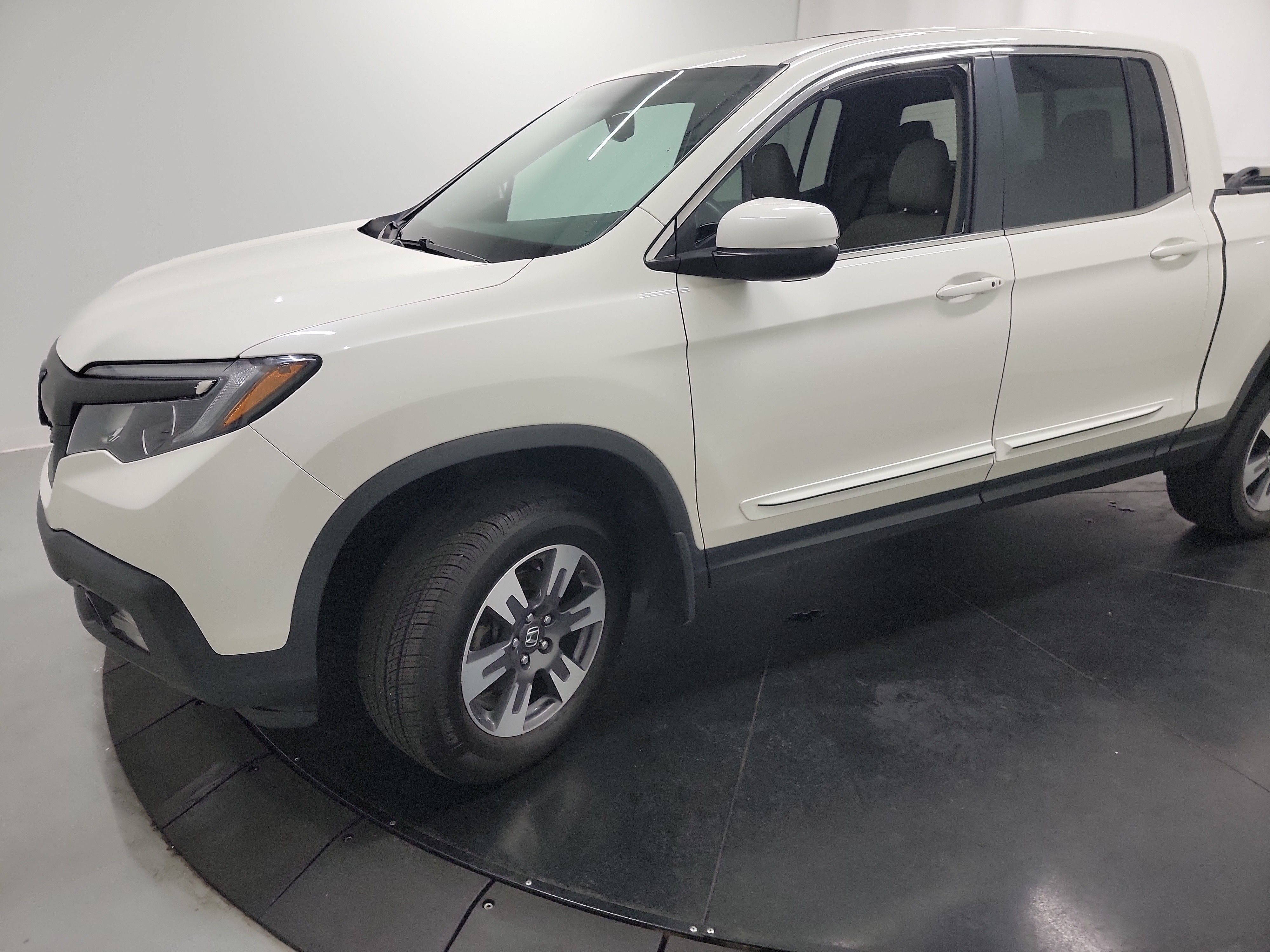 2019 Honda Ridgeline RTL-T photo