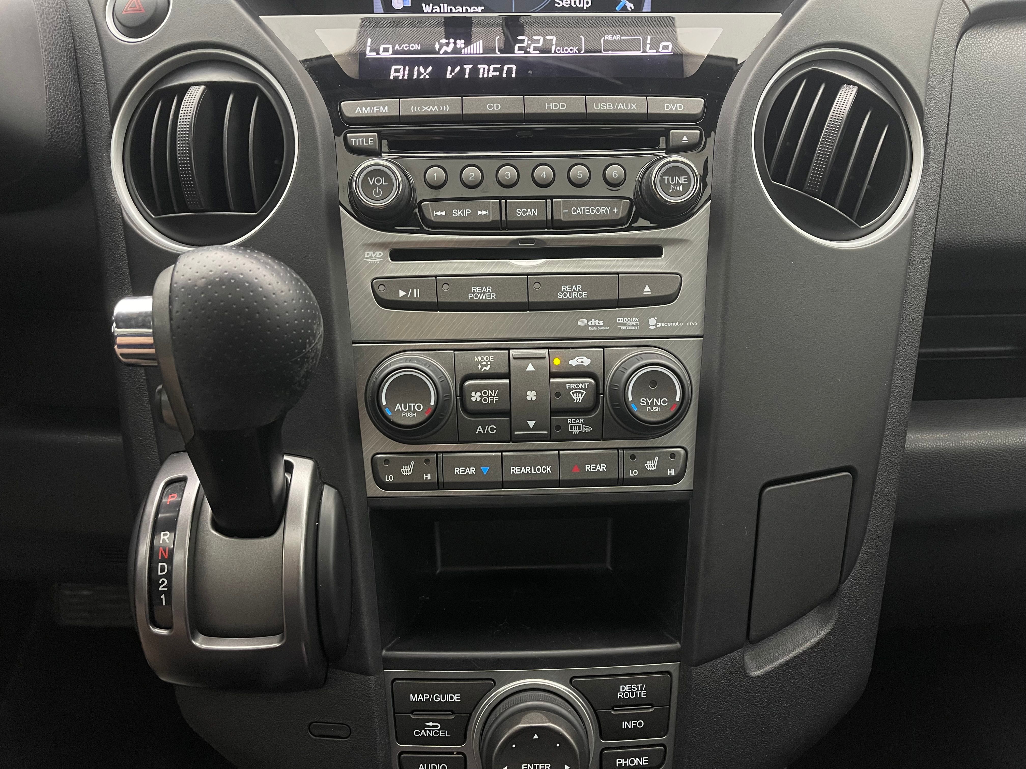Used 2015 Modern Steel Metallic Honda Touring image 30