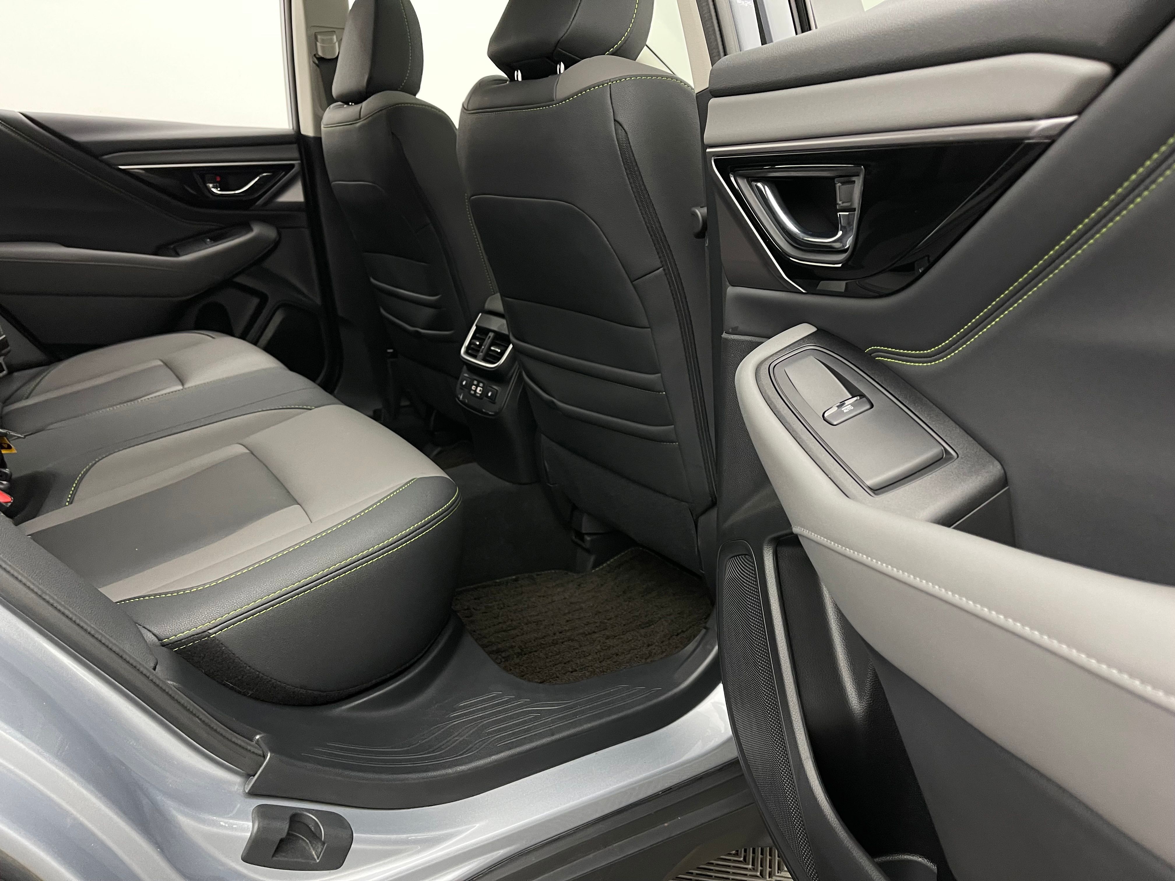 Used 2023 Ice Silver Metallic Subaru Onyx Edition XT image 38