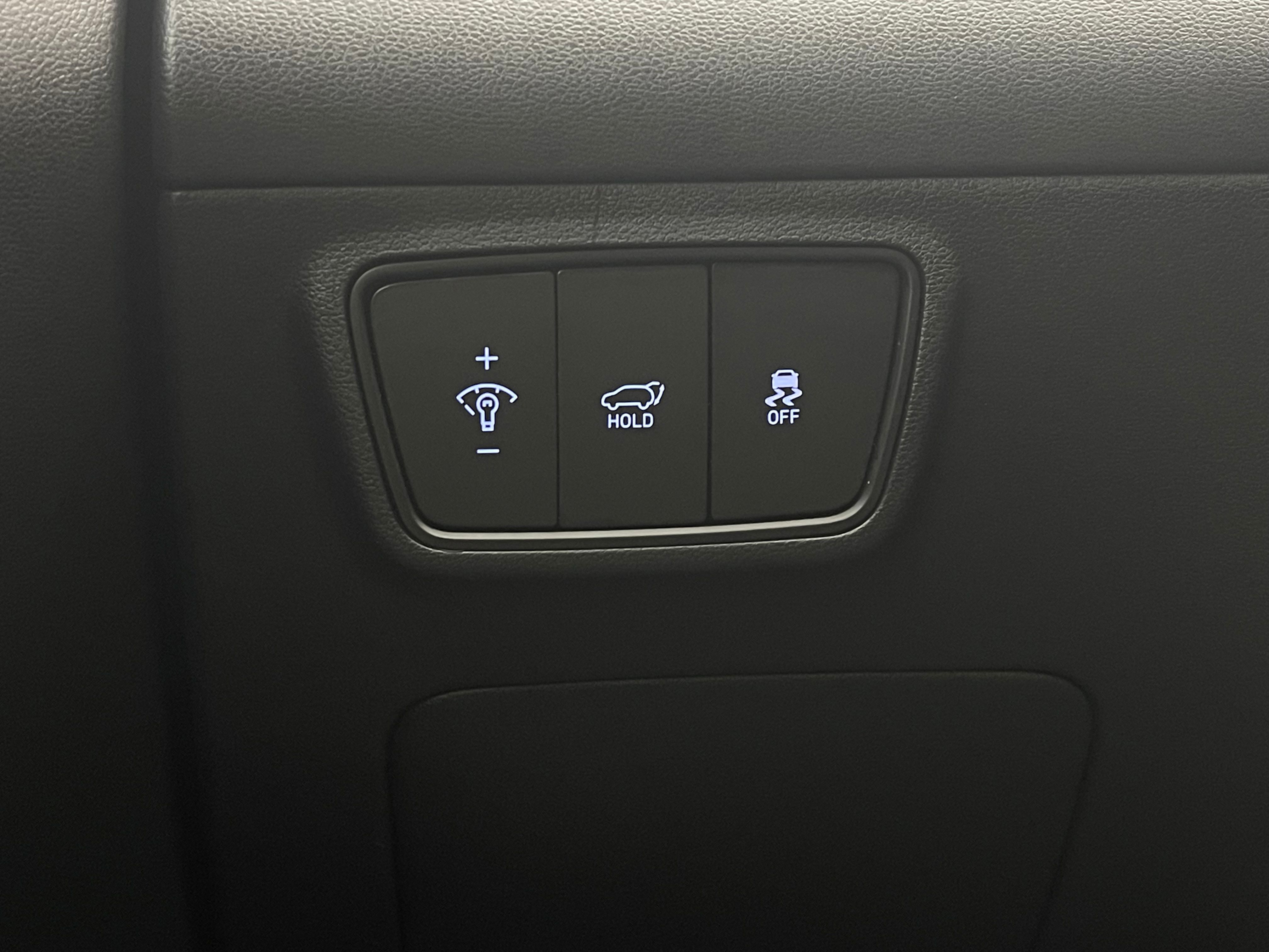 Used 2023 Amazon Gray Hyundai Limited image 23