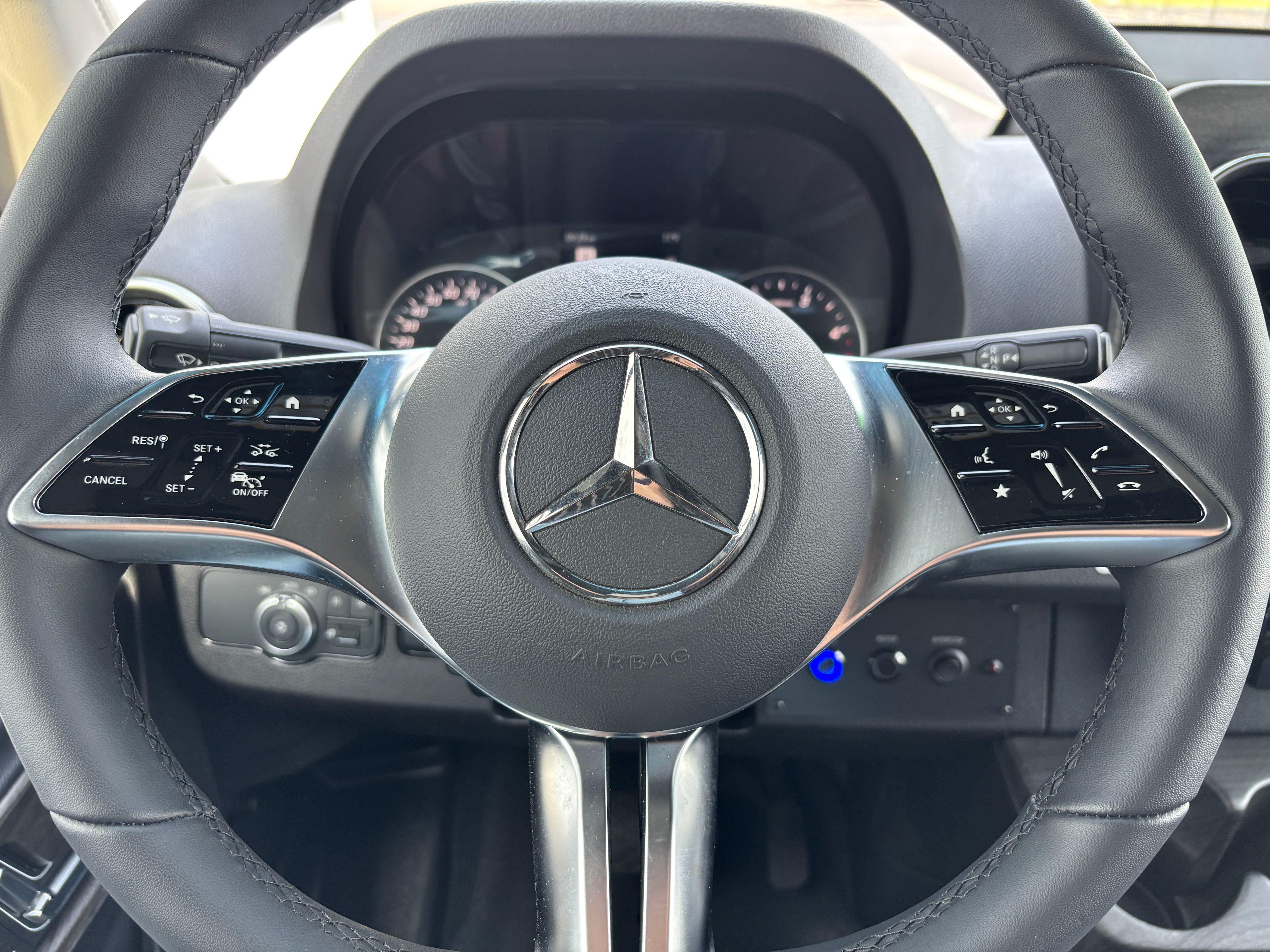 New 2027 Black Mercedes-Benz Discovery Executive image 25