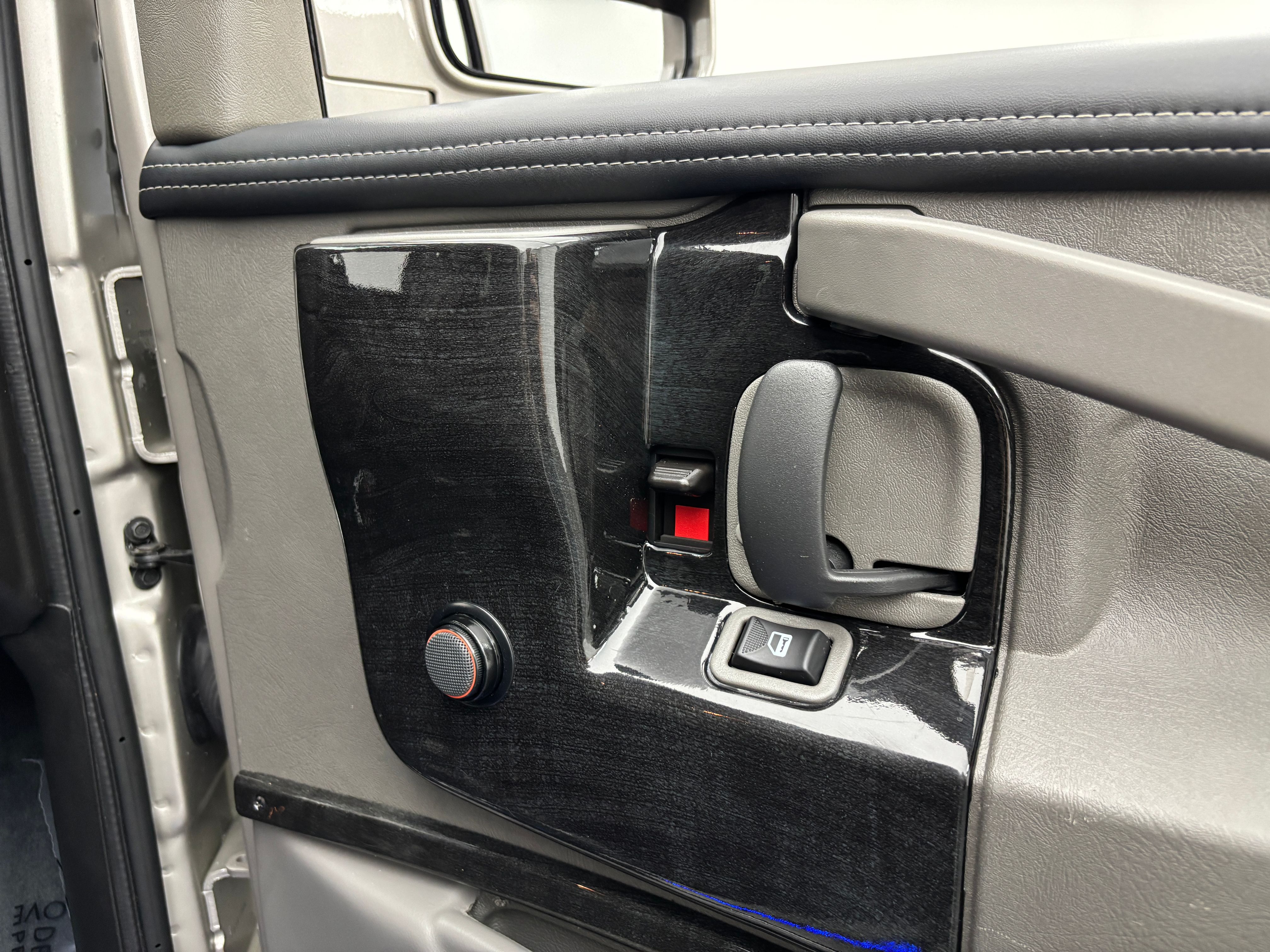 Used 2024 Special Exterior Color GMC Explorer Limited SE image 23