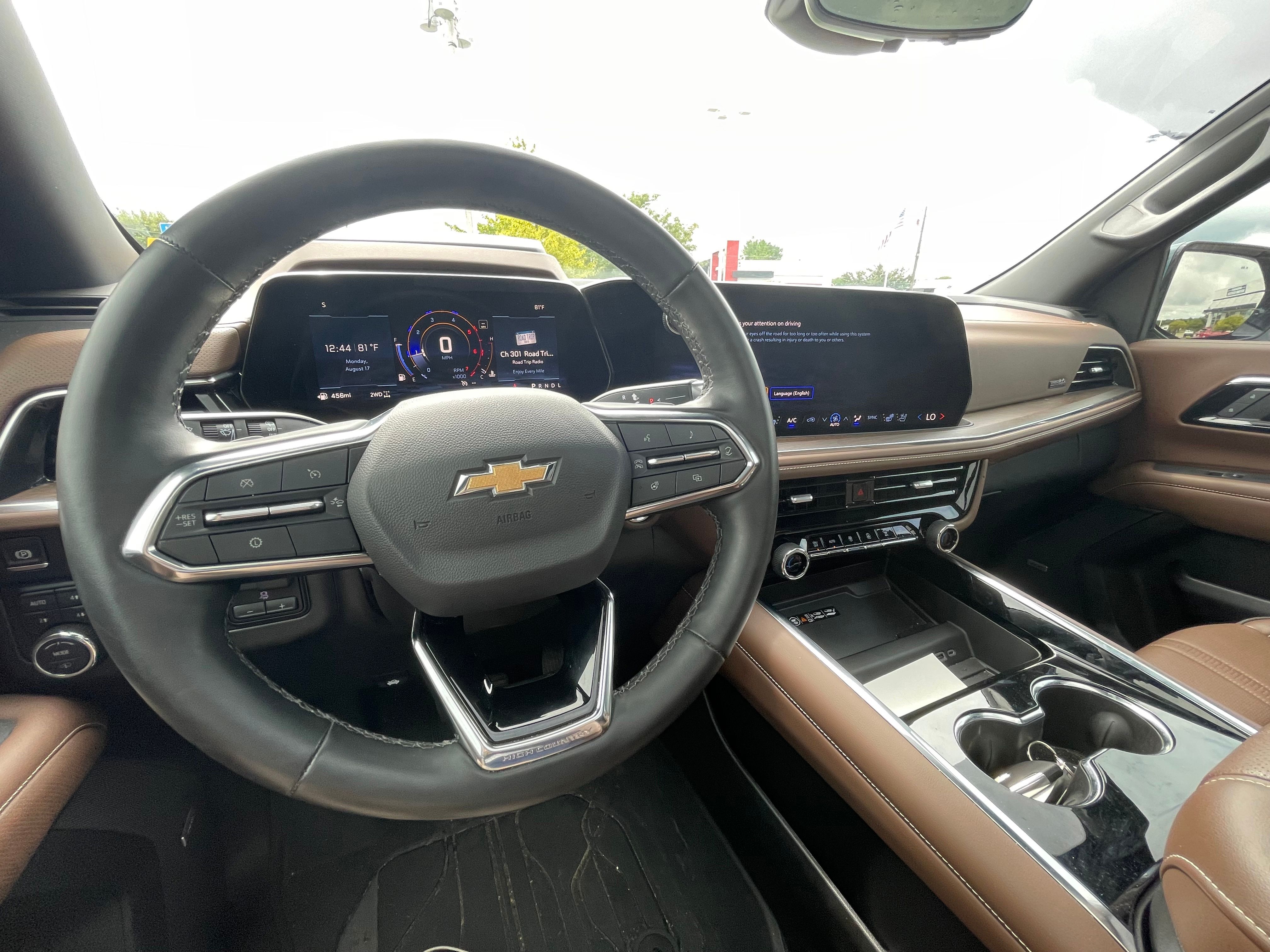 Used 2025 Lakeshore Blue Metallic Chevrolet High Country image 9