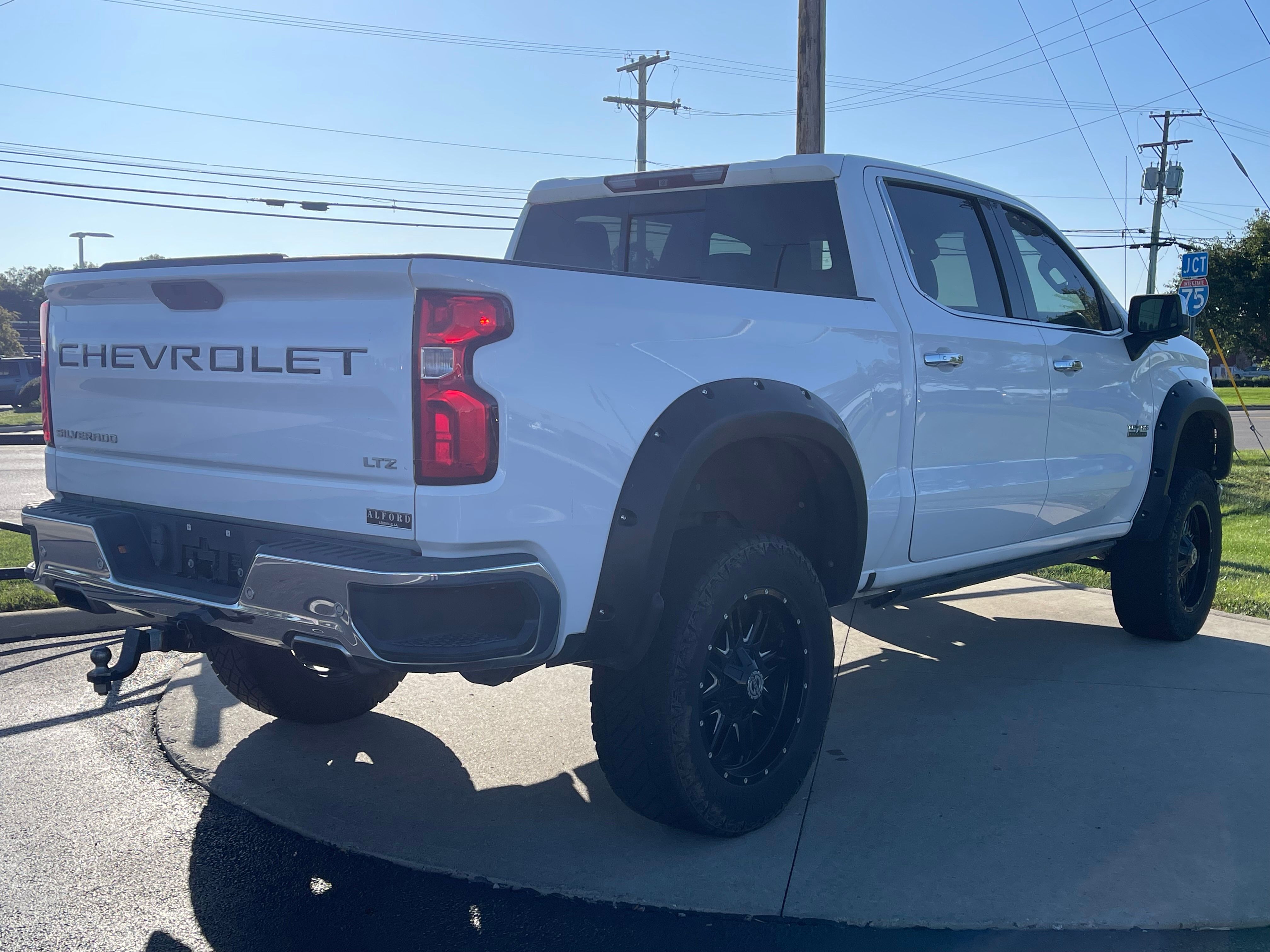 Used 2019 Summit White Chevrolet LTZ image 7