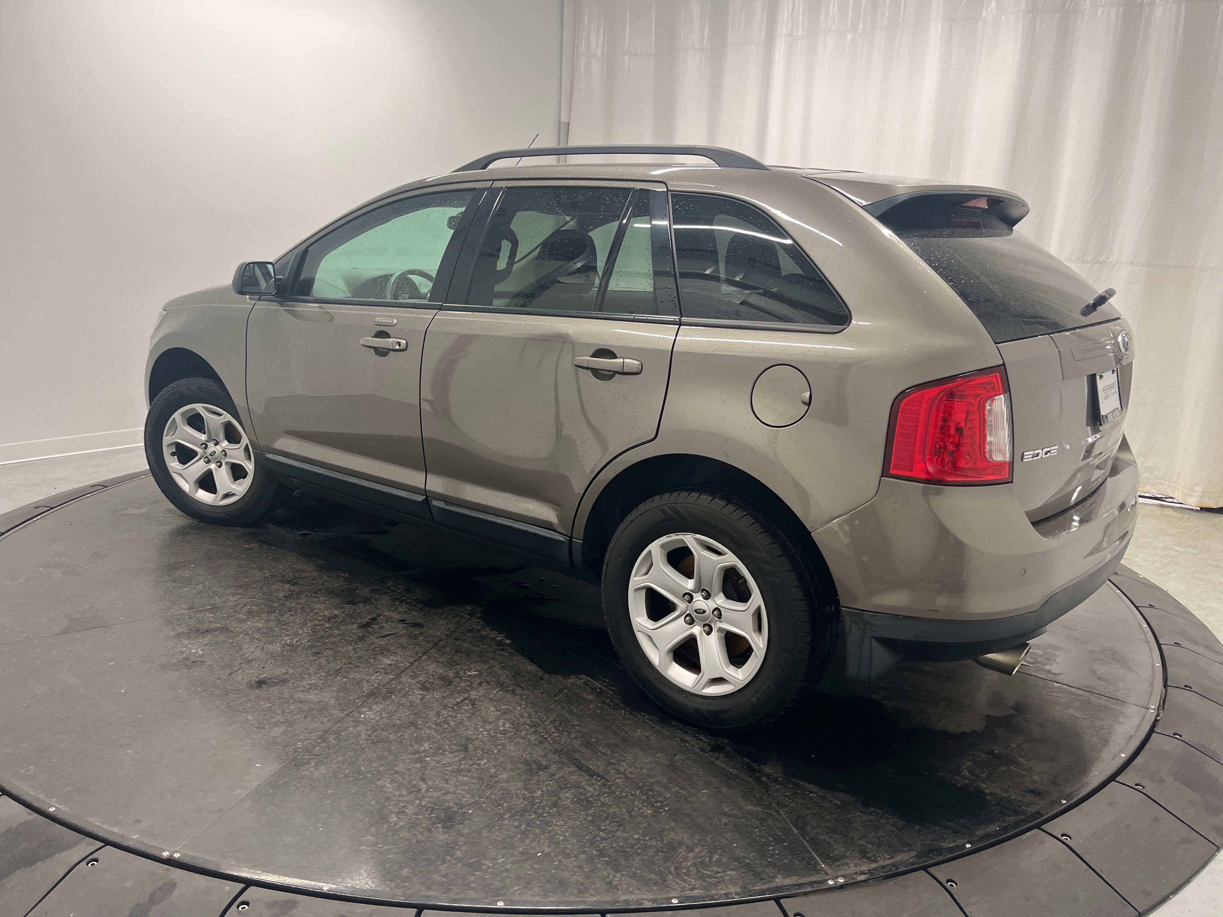 2014 Ford Edge SEL photo