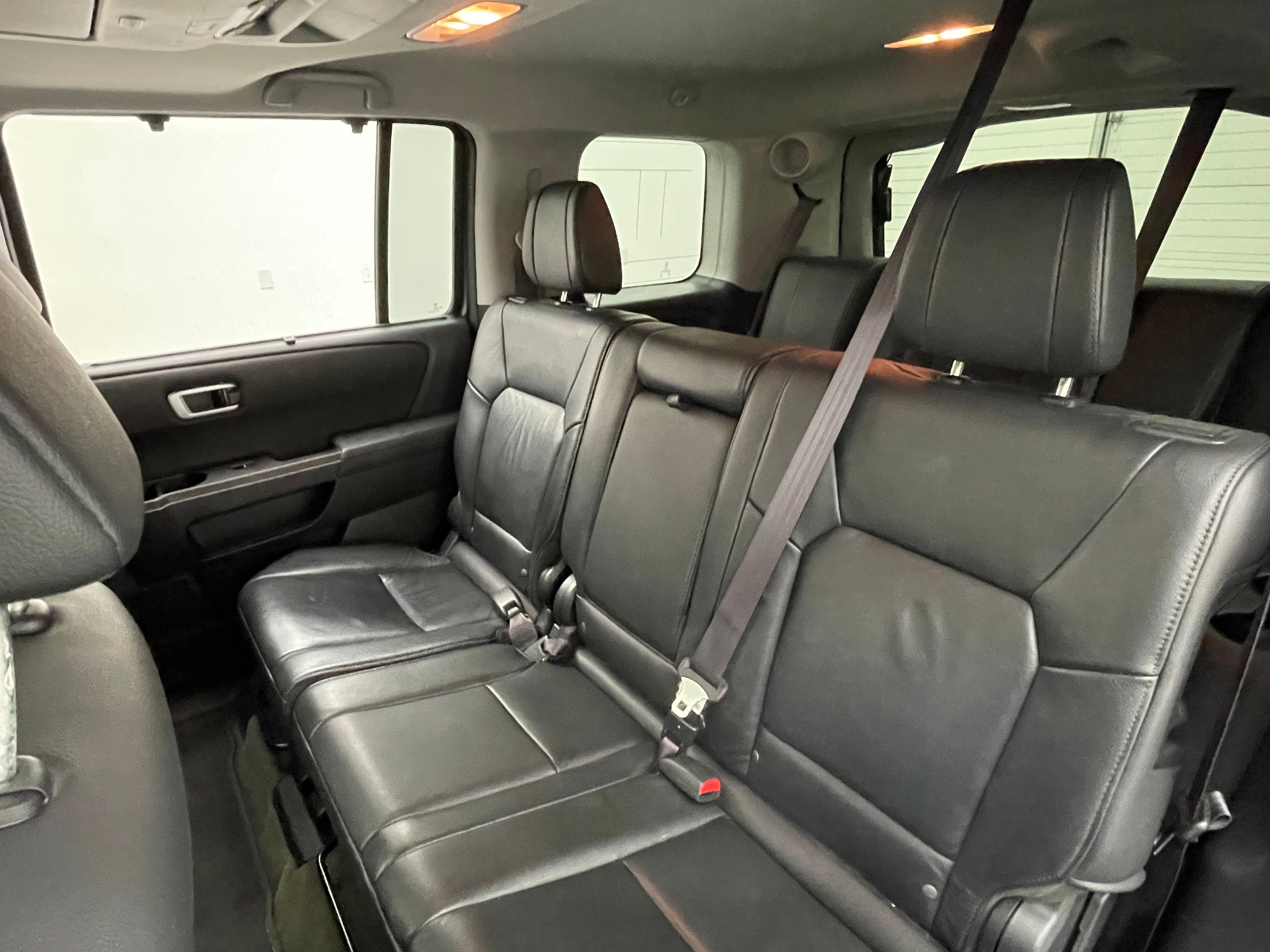 Used 2015 Modern Steel Metallic Honda Touring image 46