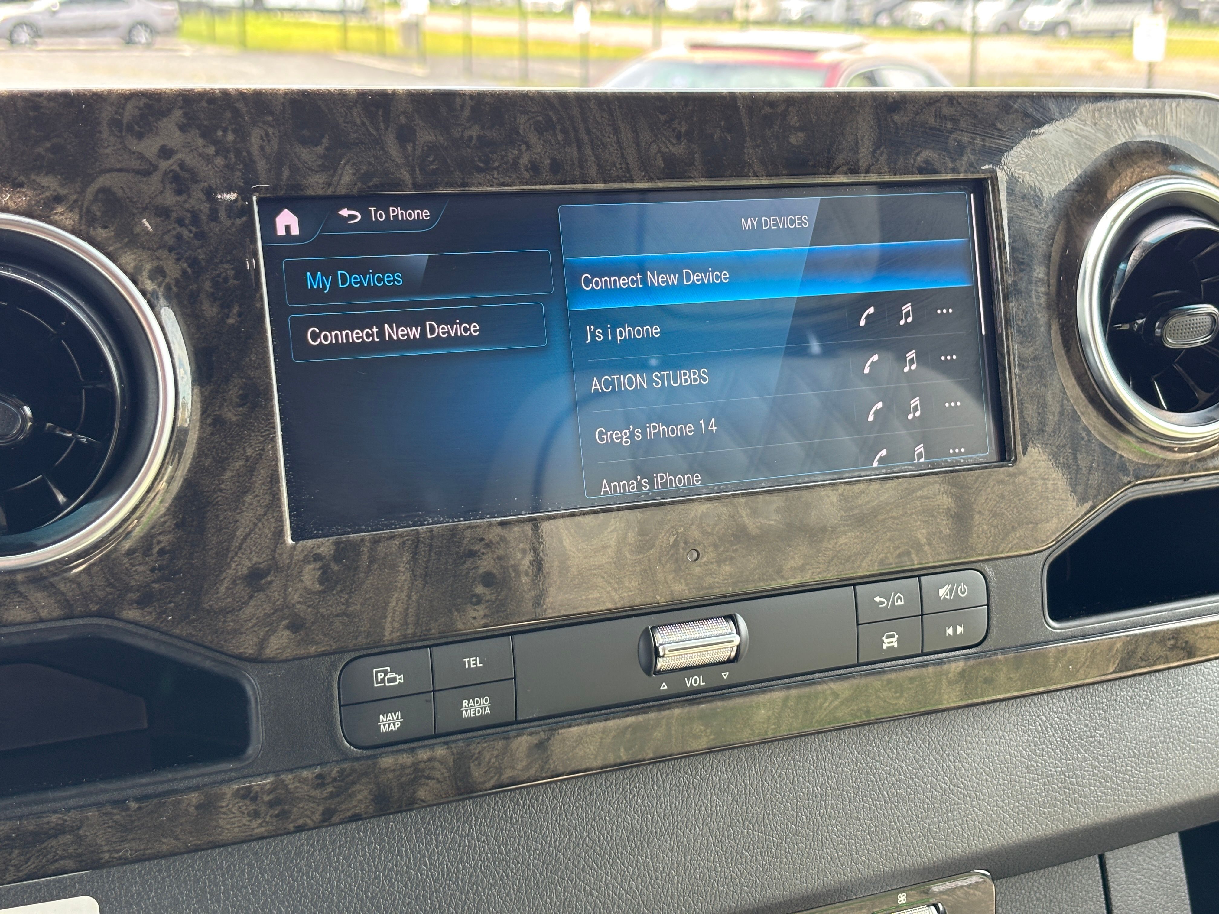 Used 2021 Silver Mercedes-Benz Discovery Cross Country image 34