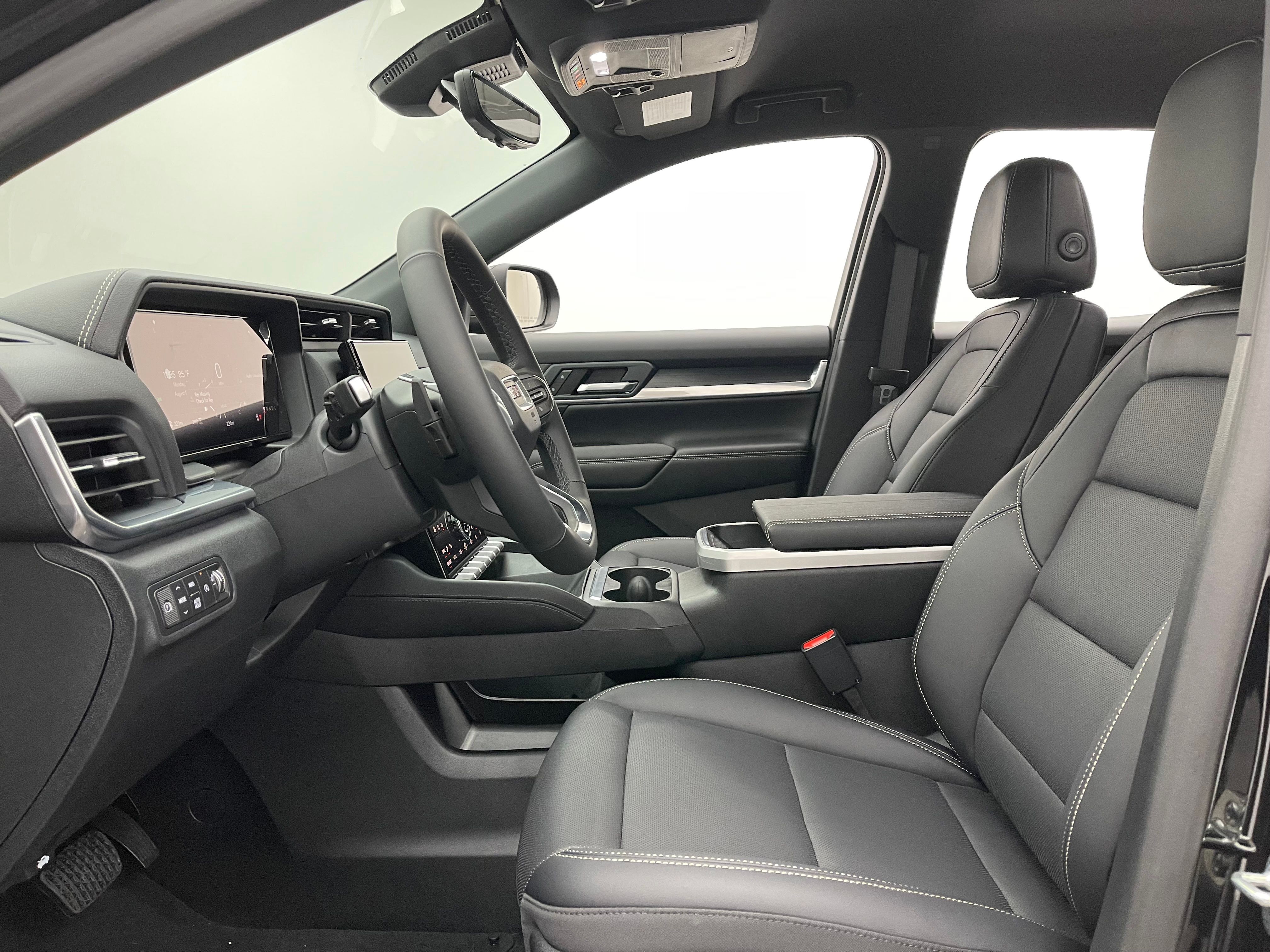New 2027 Ebony Twilight Metallic GMC Elevation image 17