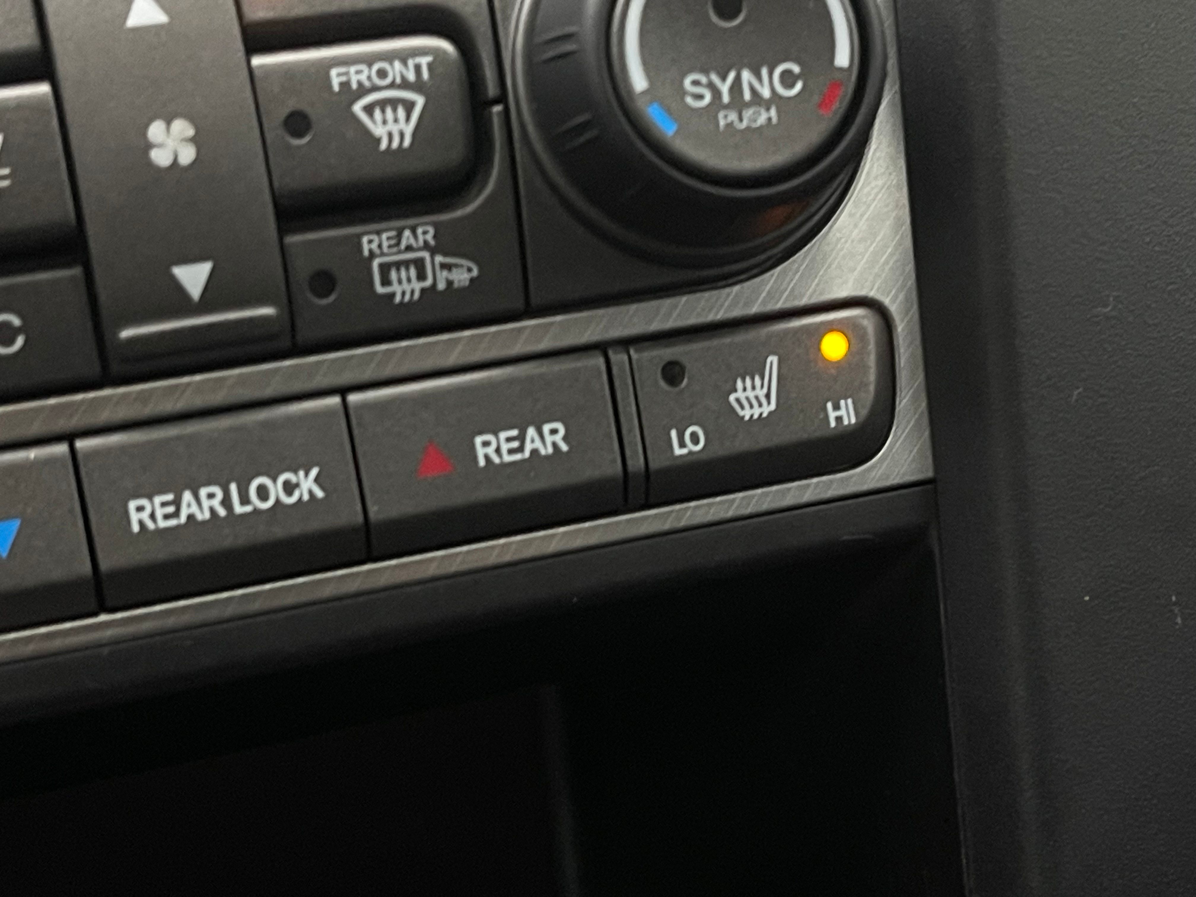 Used 2015 Modern Steel Metallic Honda Touring image 6