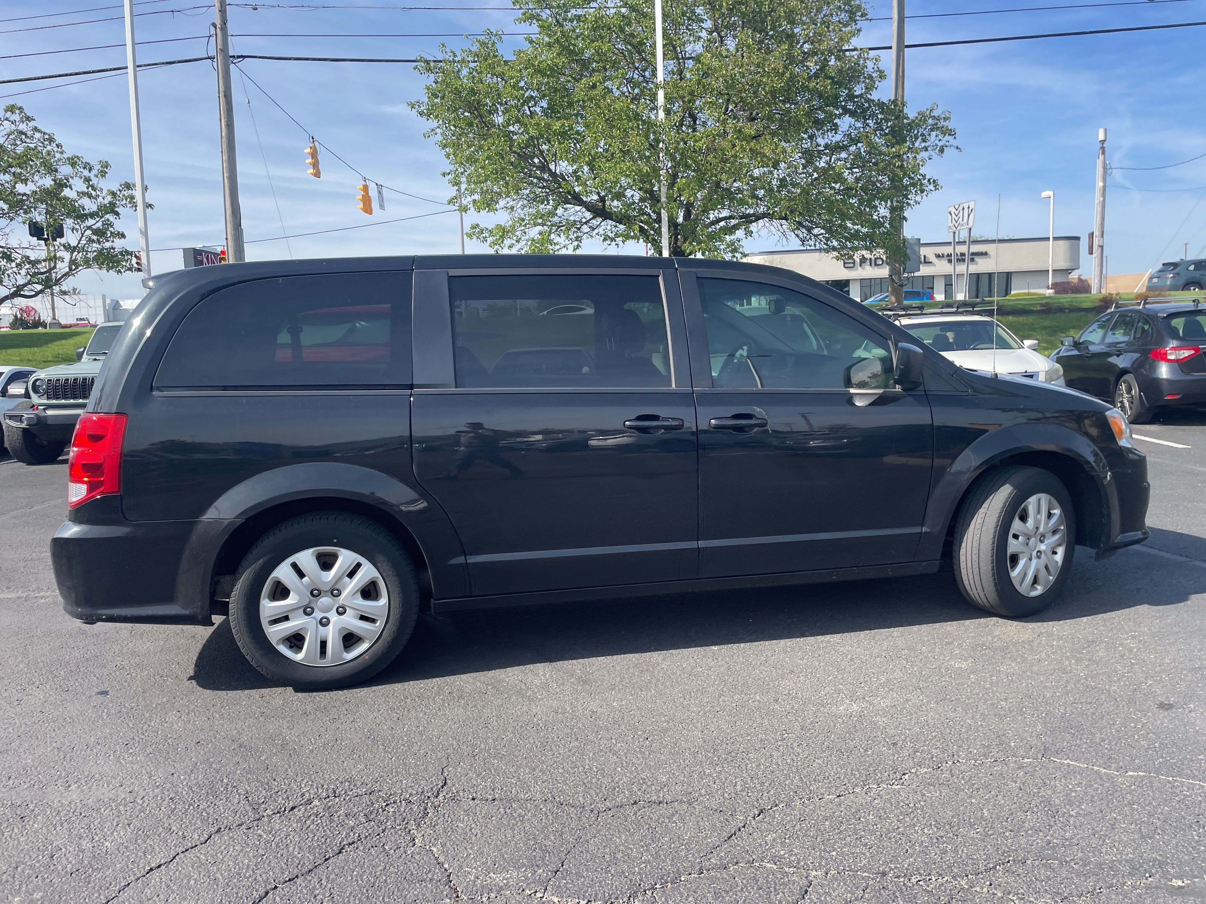 2018 Dodge Grand Caravan SE photo