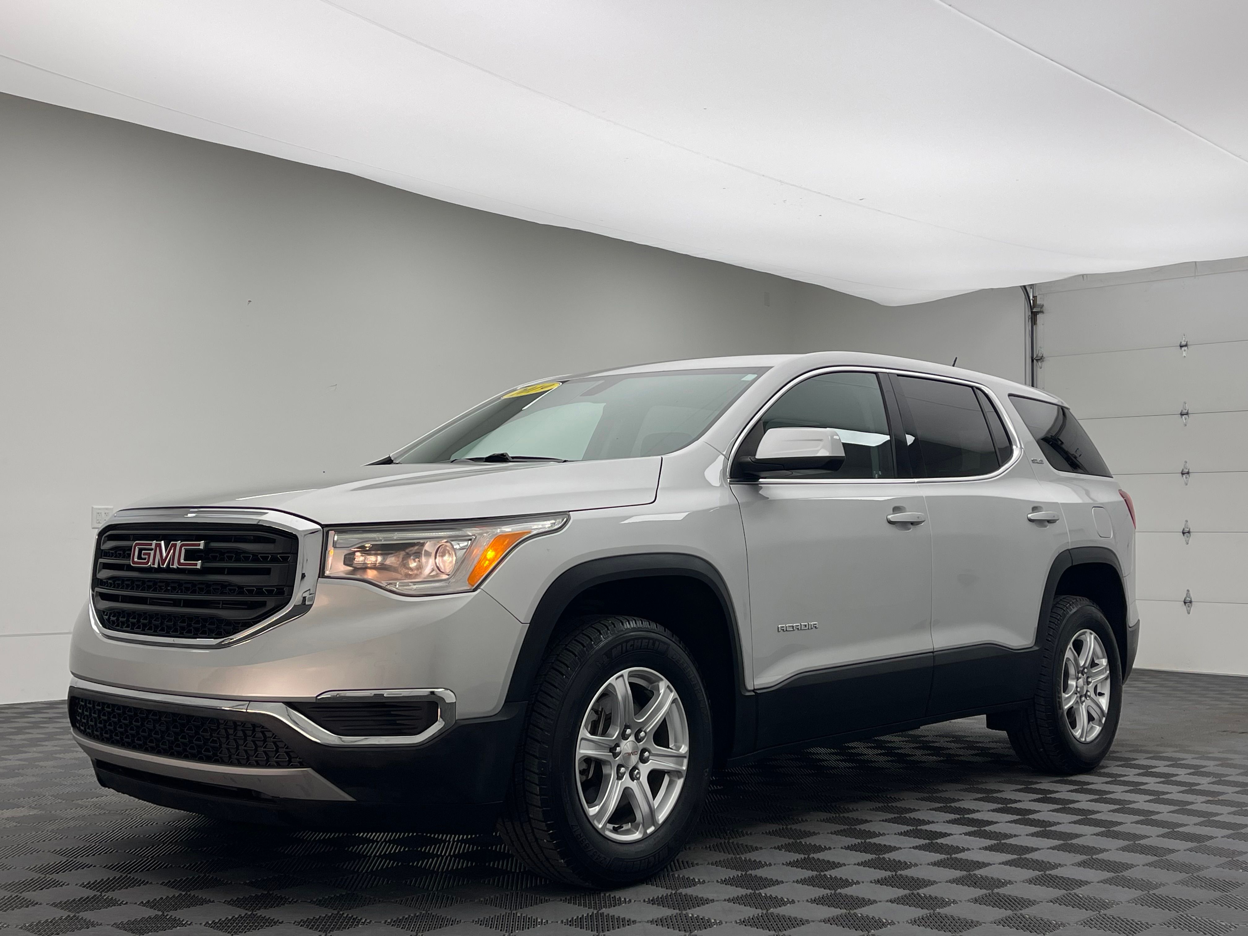 Used 2019 Quicksilver Metallic GMC SLE-1 image 2