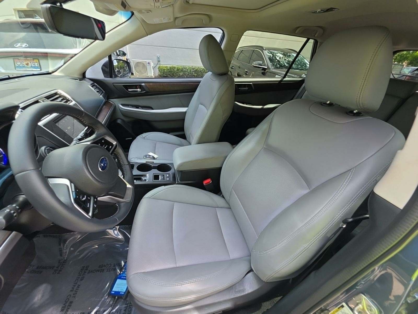 2019 Subaru Outback 2.5i photo